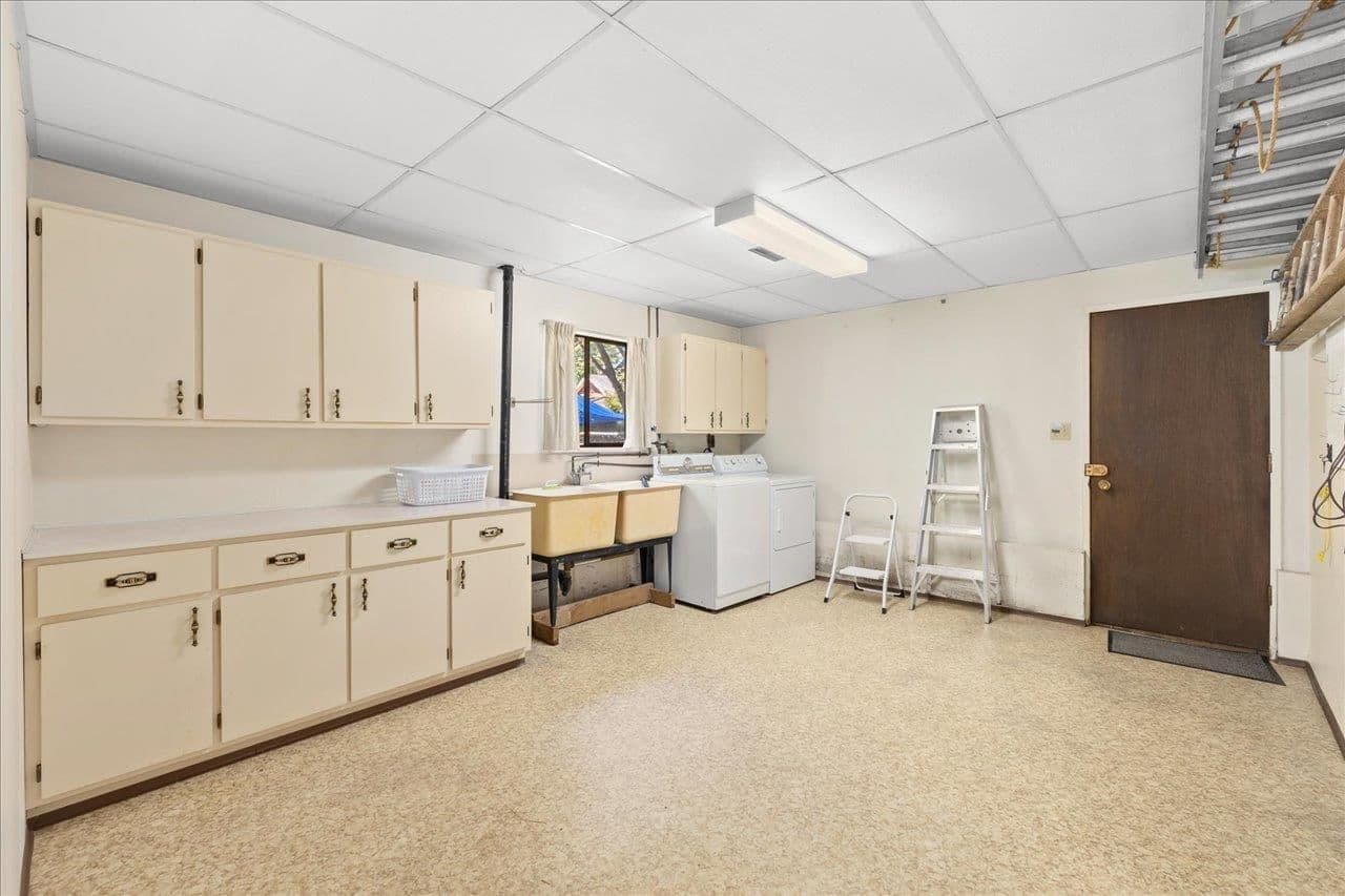 Property photo b0ccd95e-9c35-467a-b762-21f79d1f98b1