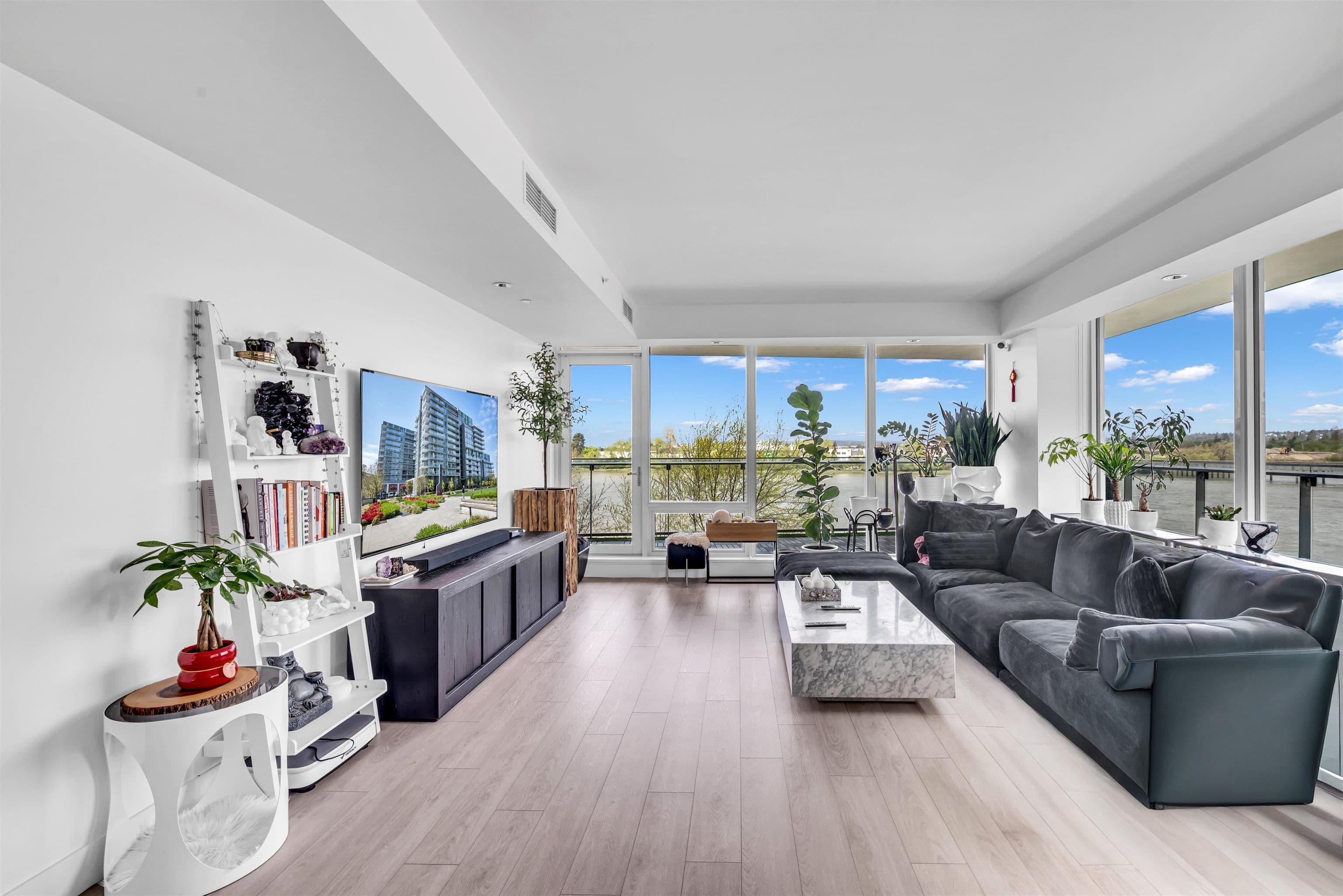 Property photo b120fb9c-969a-4b5f-ba99-37af4e181d32