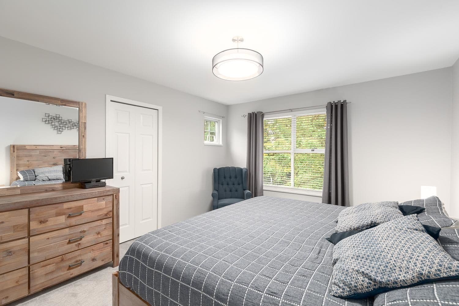 Property photo b17d9f75-f58a-42d7-aff8-46c7ecb418a6