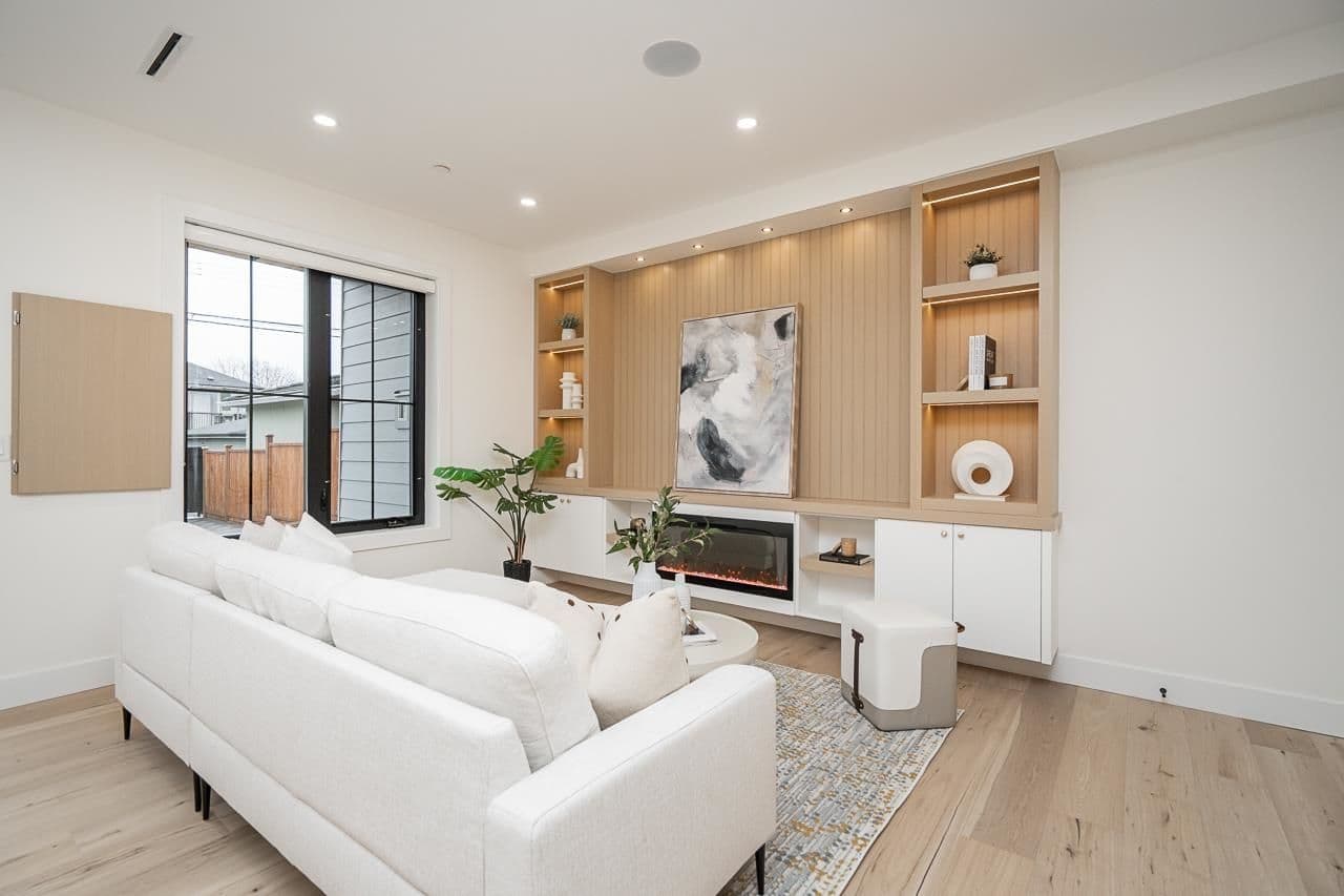 Property photo b239f463-09b5-4c98-9cee-922173c33a8c