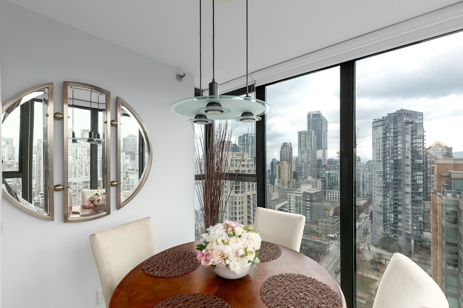 Property photo b2445f80-428a-48ee-9d82-f73541af4385