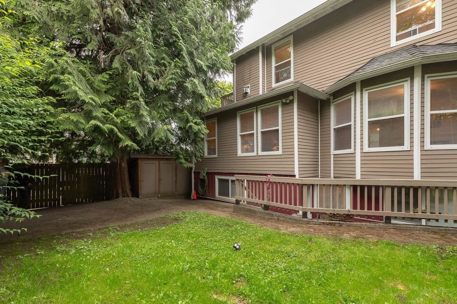 Property photo b266e934-a827-4835-822a-21109b93e27d