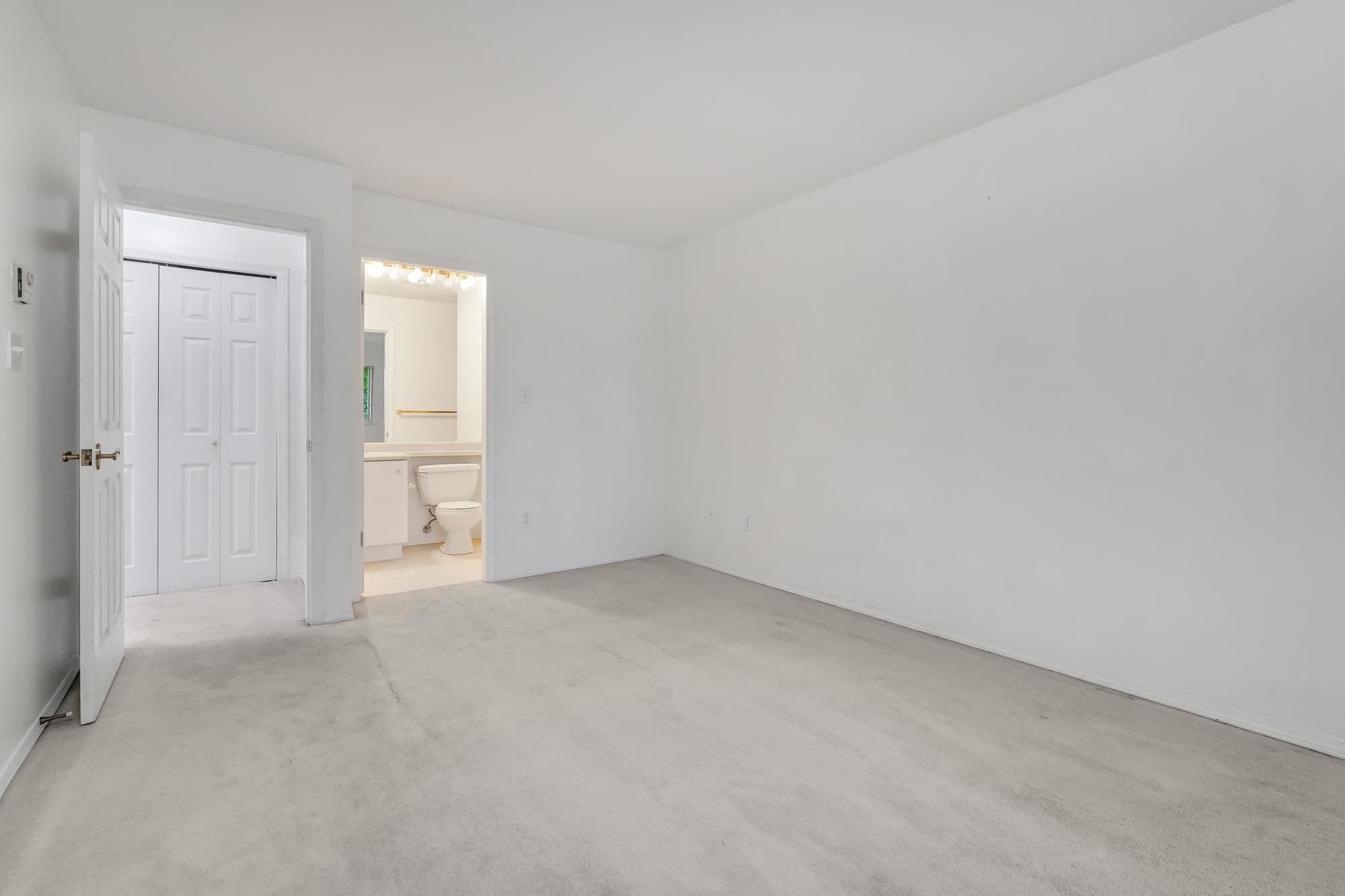Property photo b2f8f7b6-dc02-43b5-80d2-43f6589b6e83