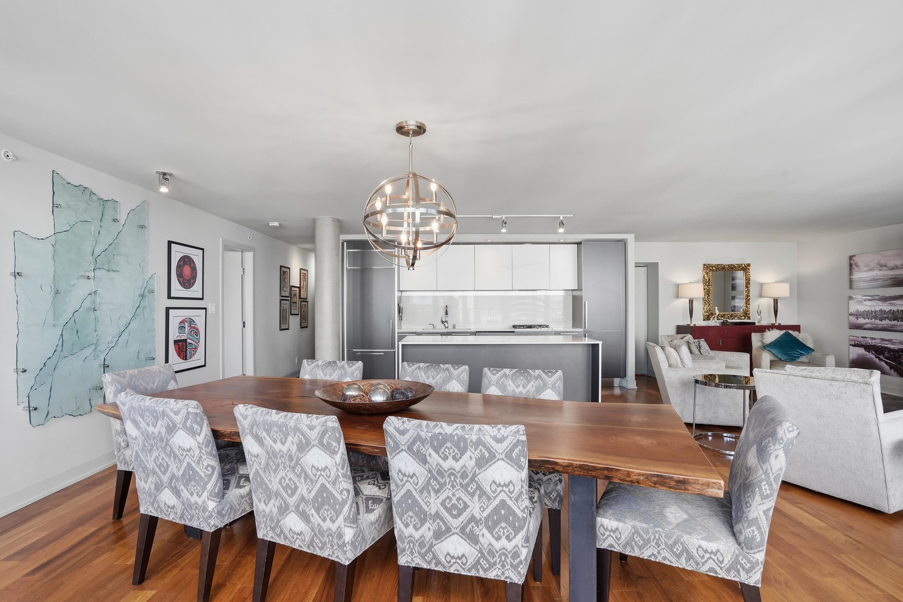 Property photo b3f077e2-e4dc-451f-b63a-5972e761d418