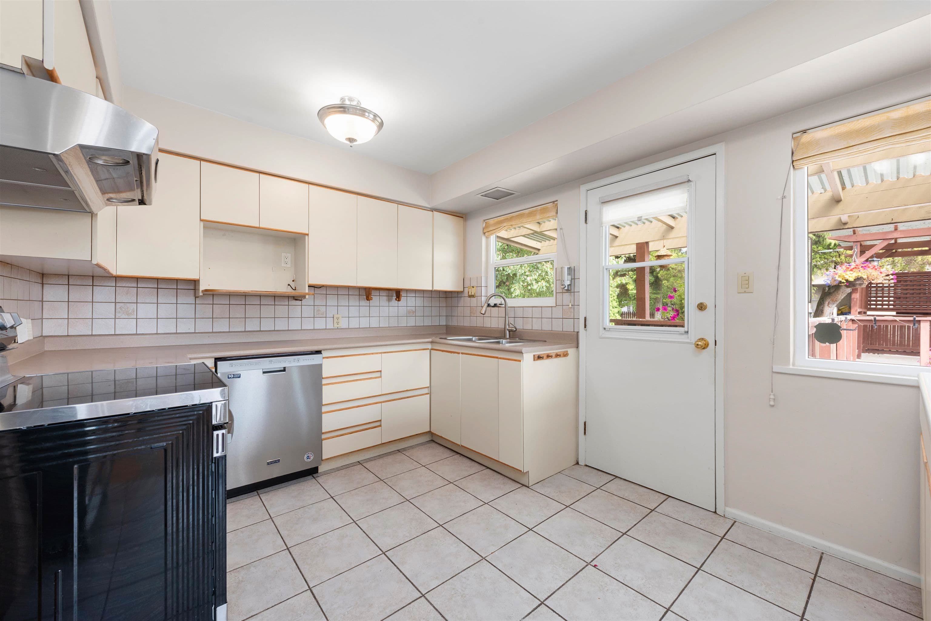 Property photo b4ba9da5-8d84-4498-9fa8-90dde2b57cf8
