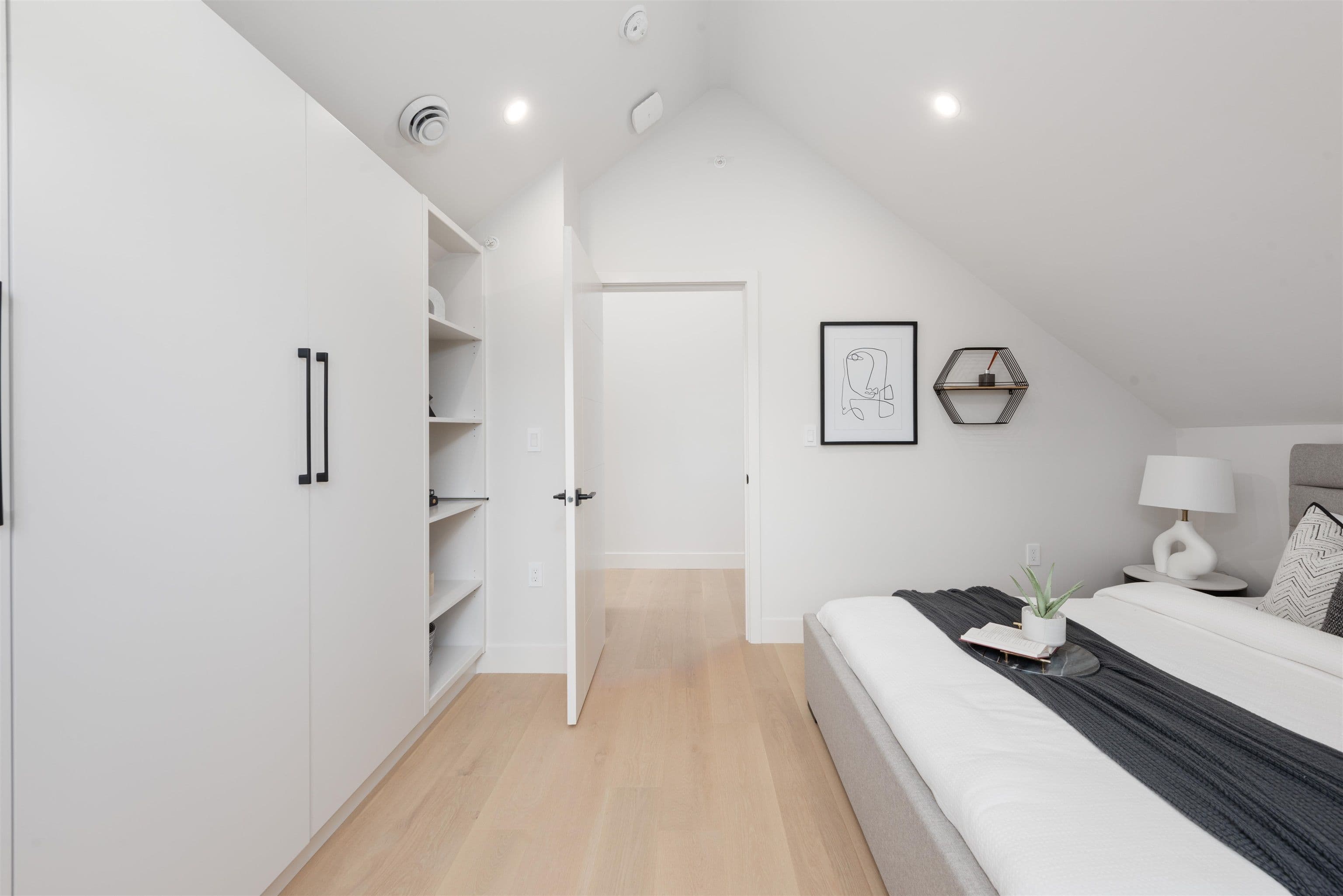 Property photo b595edd4-9083-4438-a813-2d8699b58d4c