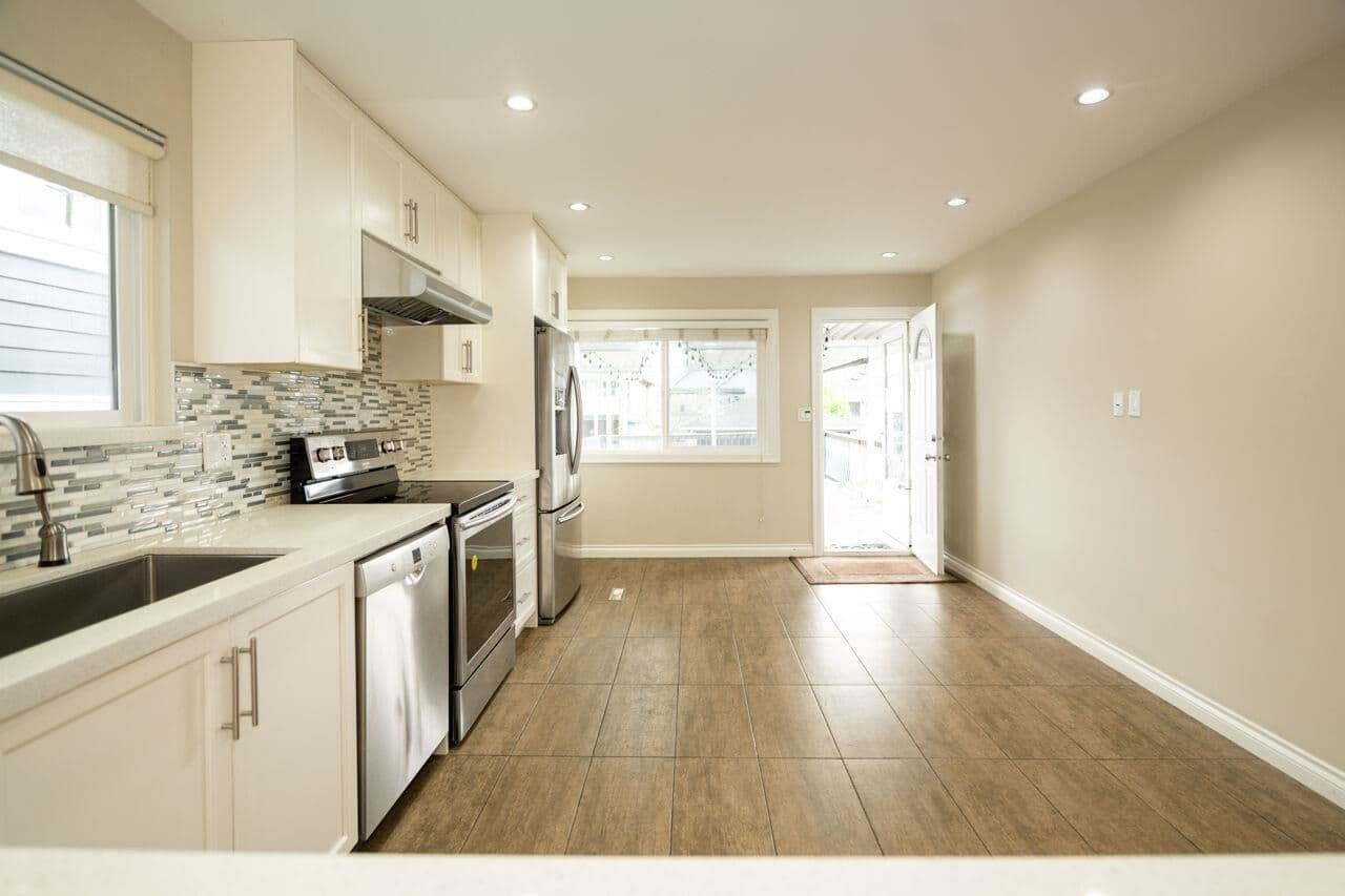 Property photo b5b1d950-357a-408a-a141-76ffdba72df6