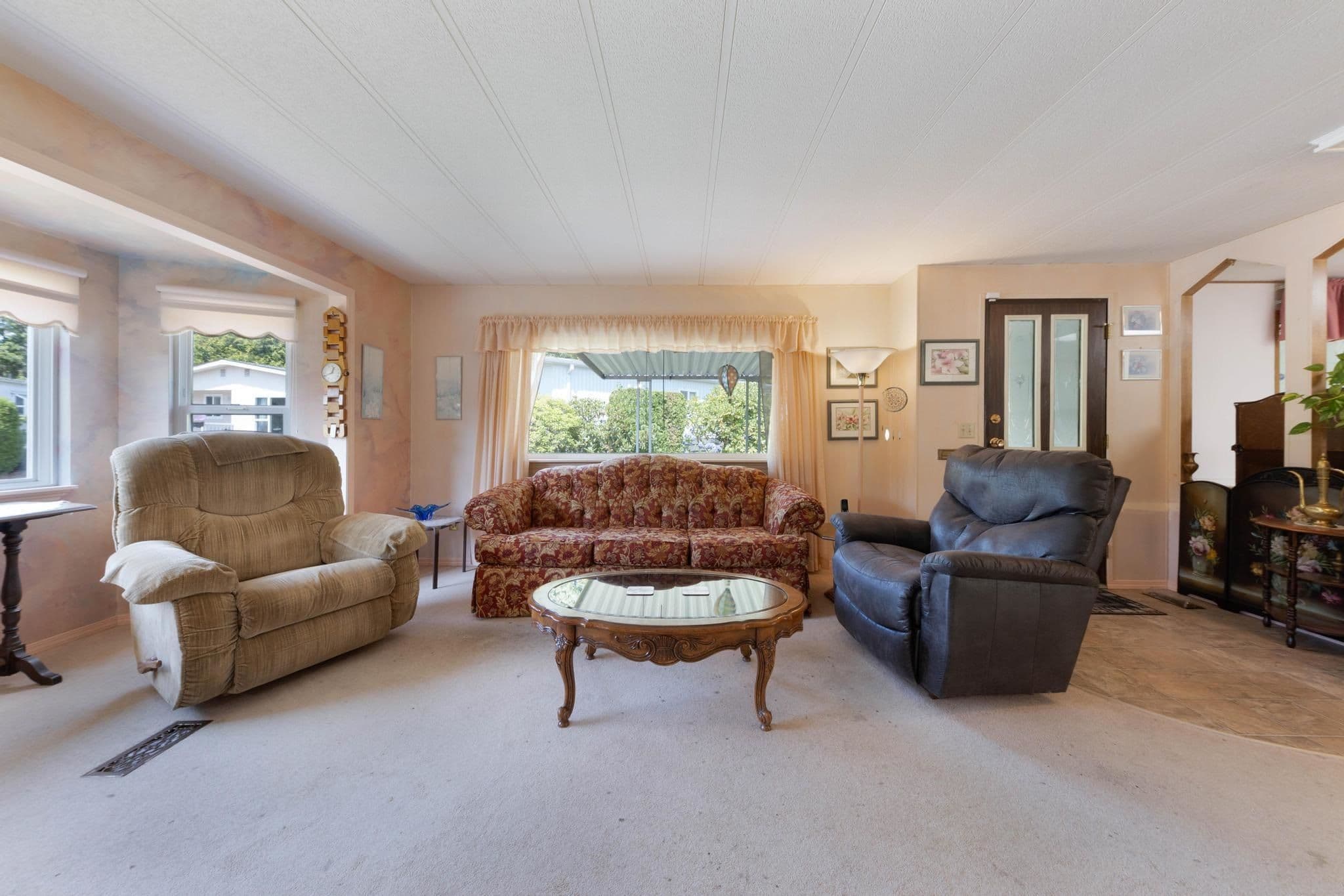 Property photo b64e7a25-0940-4744-9451-8e8e26ebaf7c