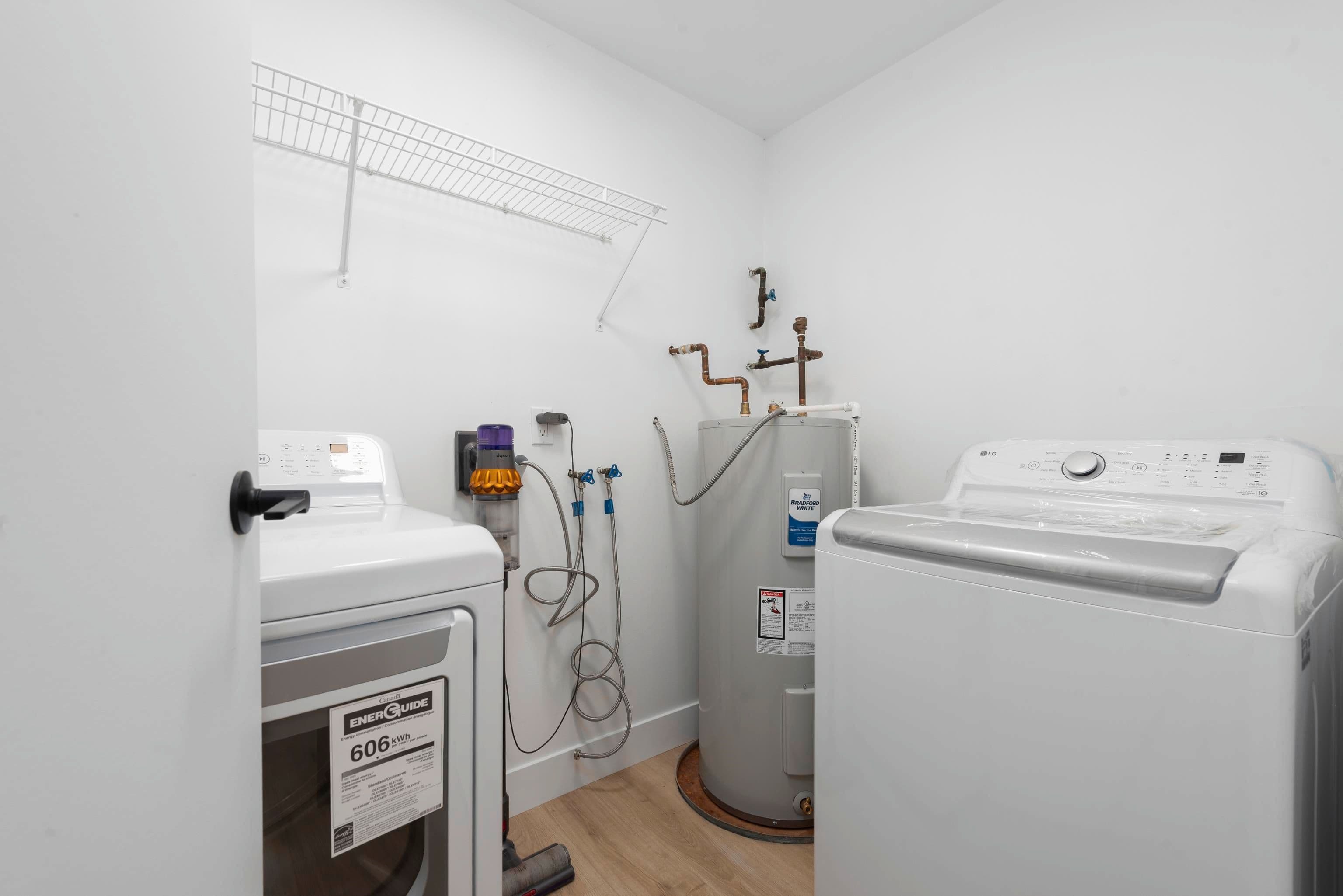 Property photo b6cb8854-f7d9-4c3a-bb16-8e8a45373c45
