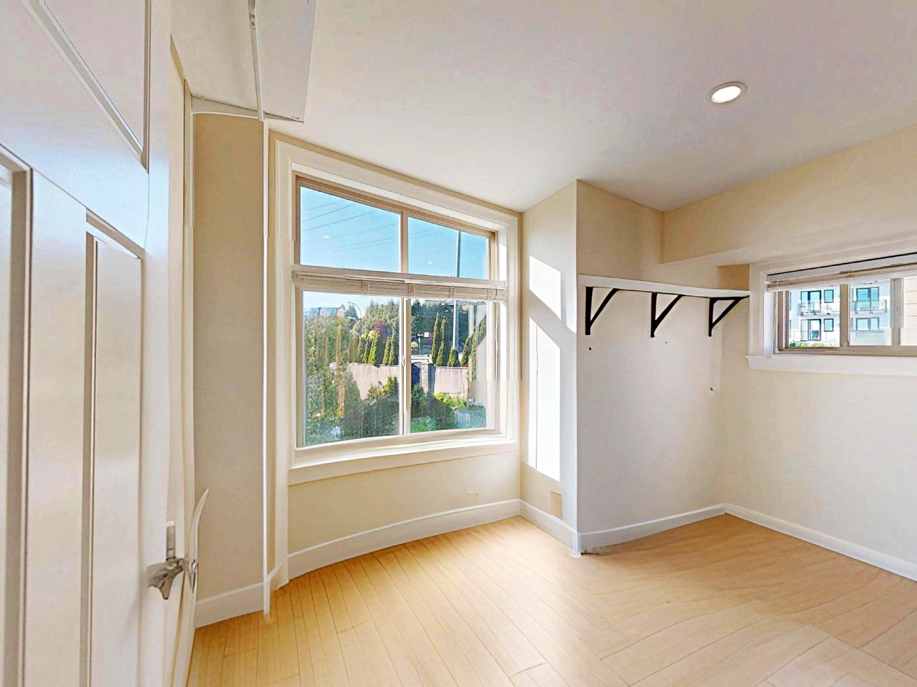Property photo b6f7af27-ab7a-427b-a291-0e31aacd4b58