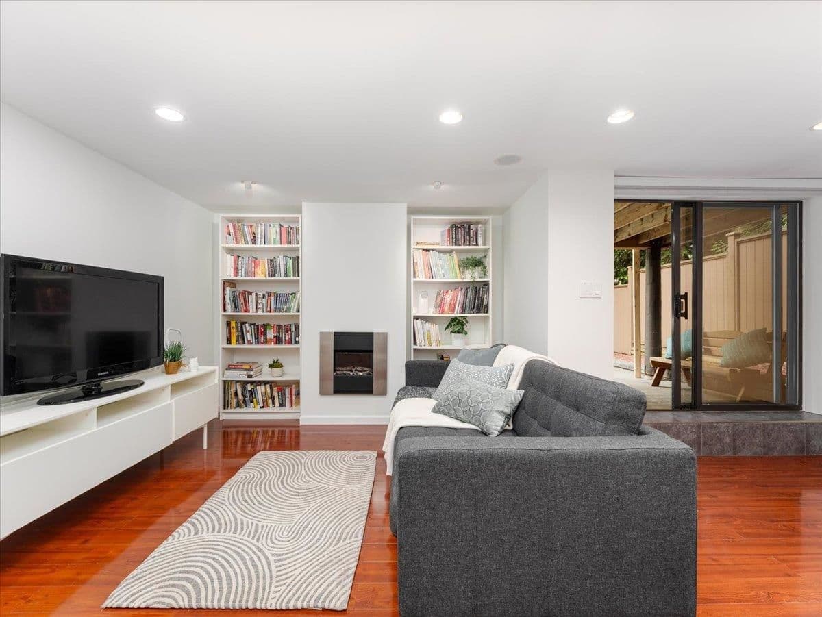 Property photo b7ae59ff-6d59-4861-9284-d8dd84f3814c