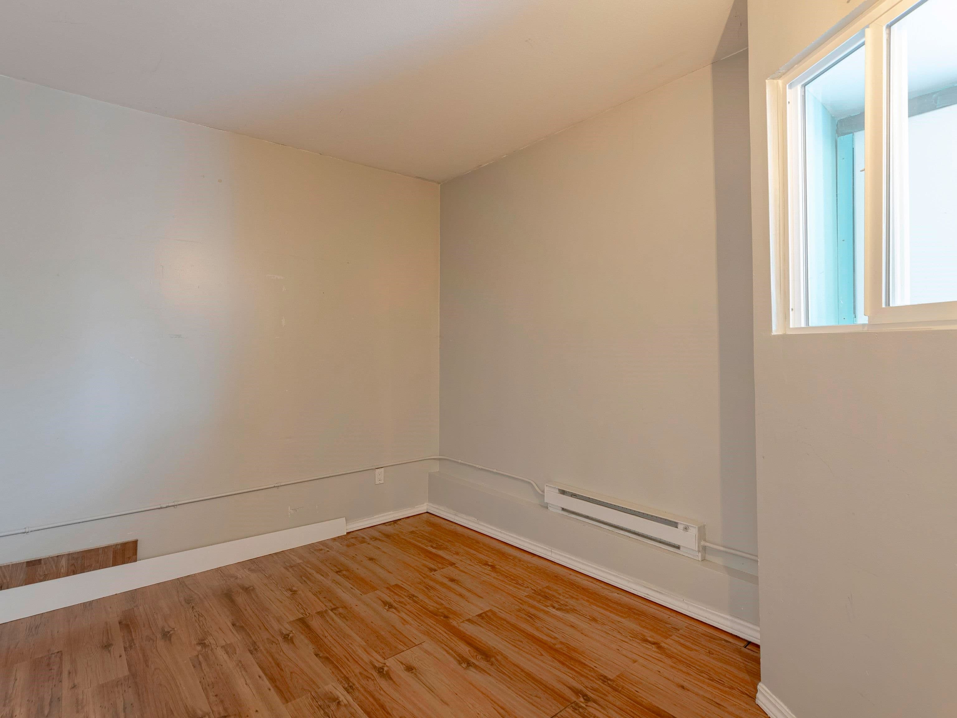 Property photo b80cd59d-23ca-4975-aedd-2c23d23bd811