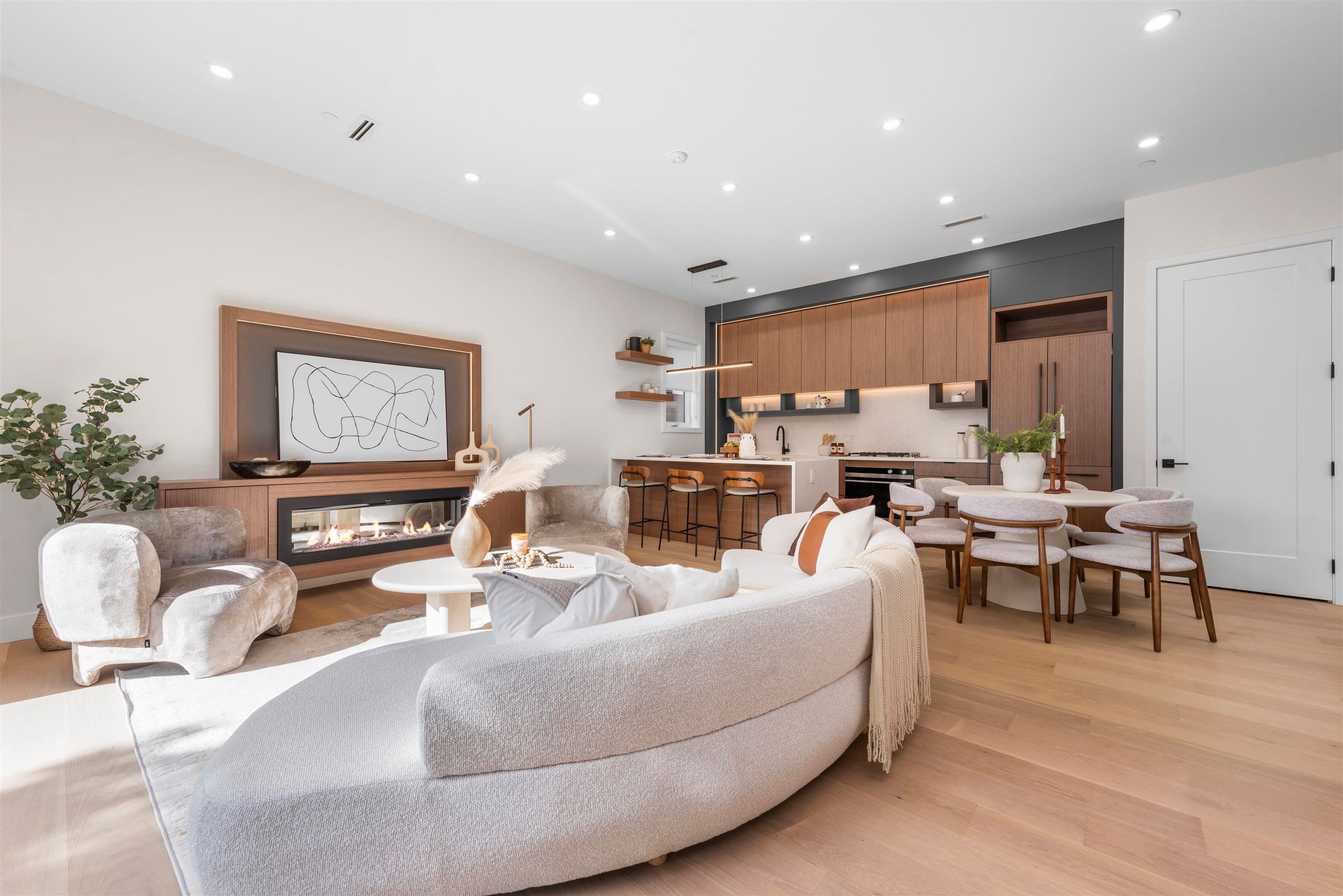 Property photo b818abb2-e1d4-448a-9a2c-9dcb1f7a0740