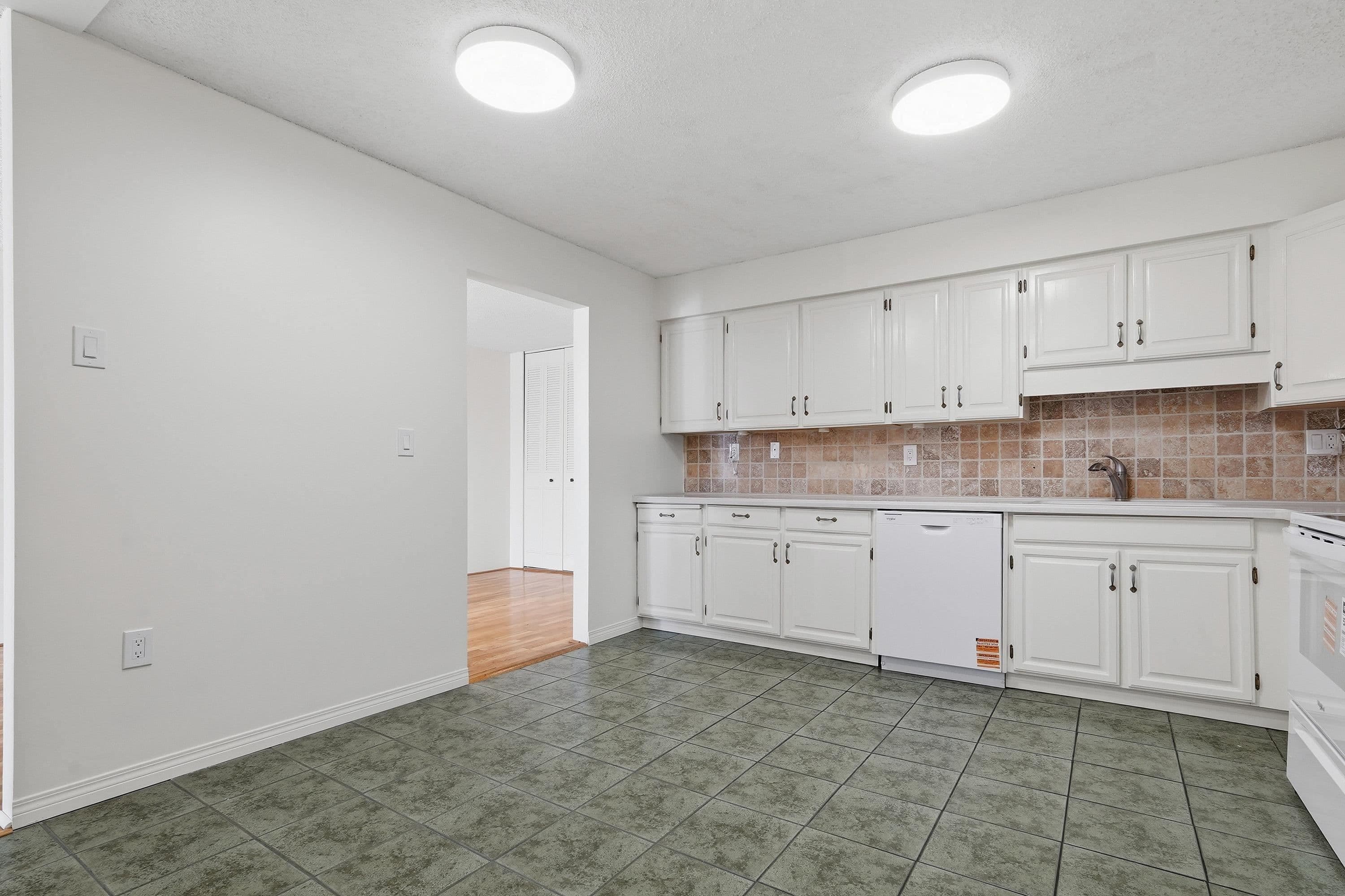Property photo b829f53f-7858-4c98-b9d1-aea772c3215b