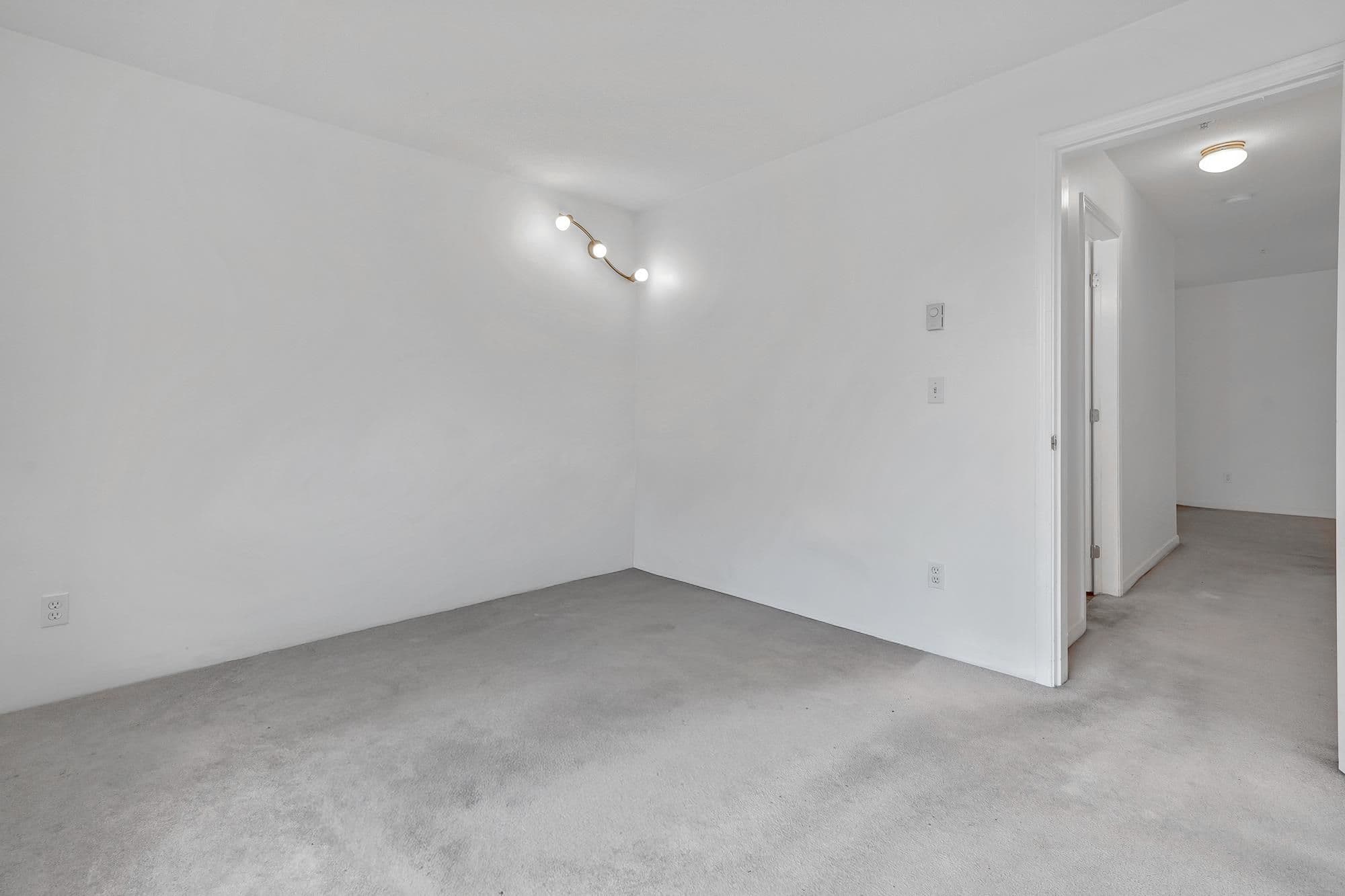 Property photo b8349d4c-b9b2-4453-b7d7-2bfb1ed1b049