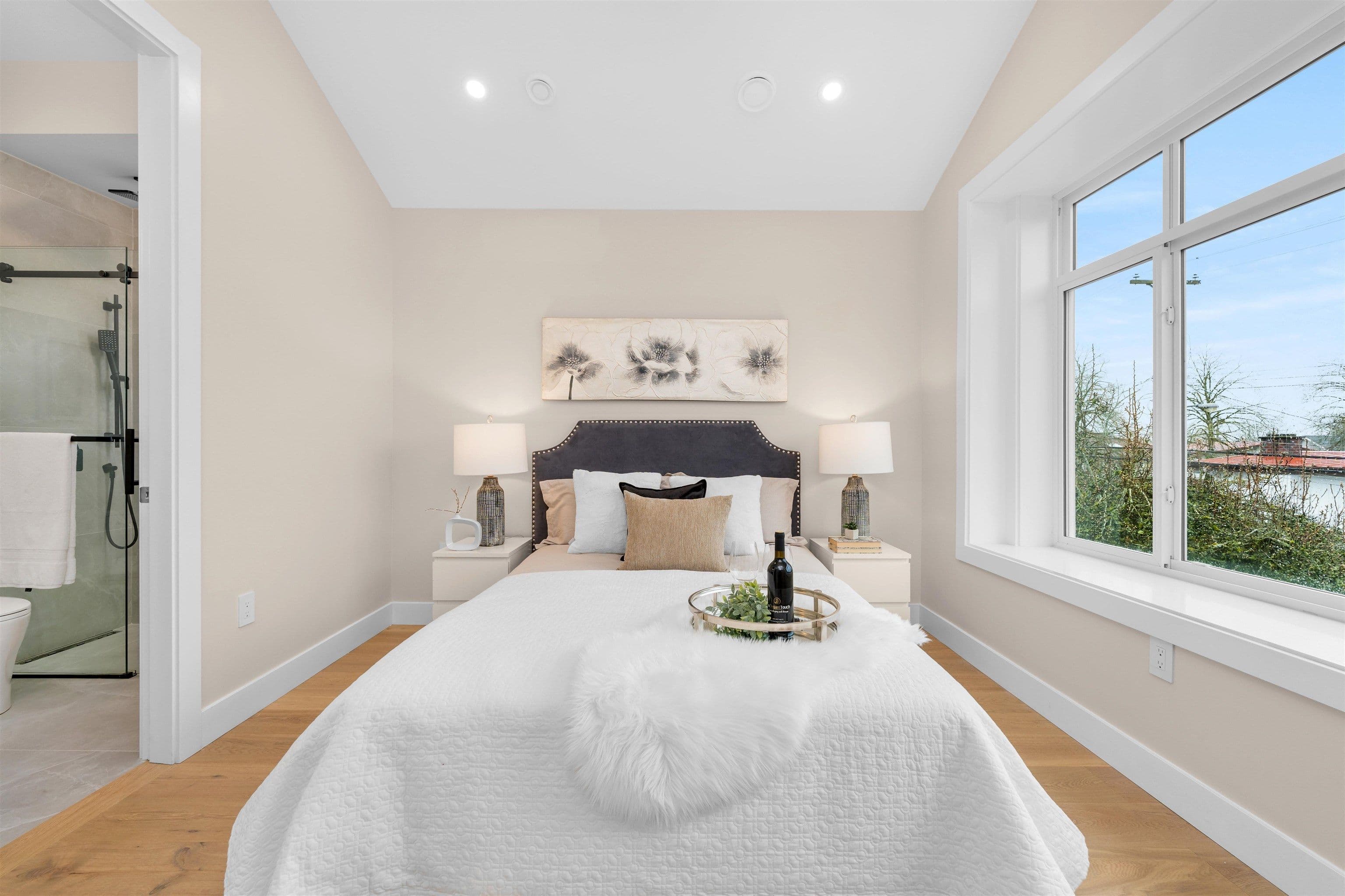 Property photo b84a87be-7930-4b81-9929-49da34112b52