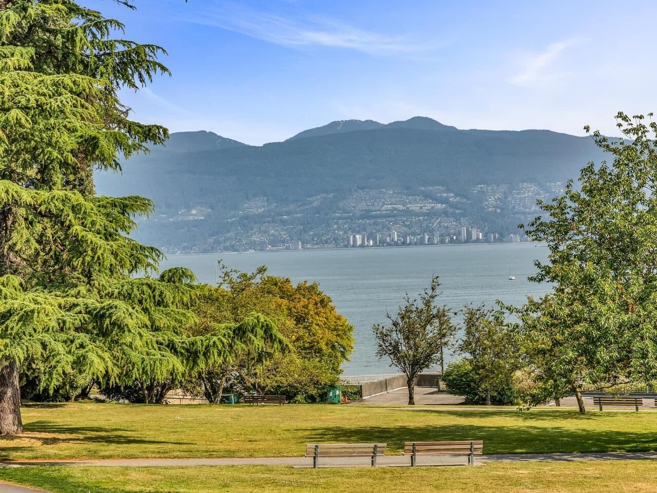 Property photo b88be2e0-2995-4a95-9c2e-db9e0392ef31