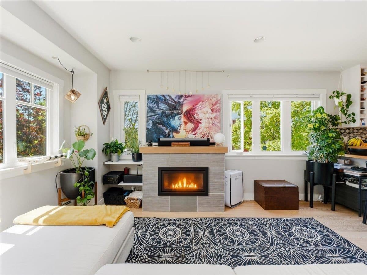 Property photo b915d2be-5713-45ee-ac54-e2b3d5b7e1e5
