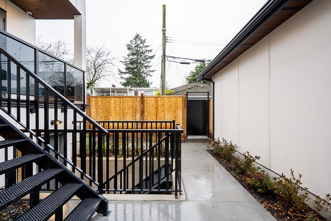Property photo b929d41c-a043-4c63-a34b-7de2ef9a34d6