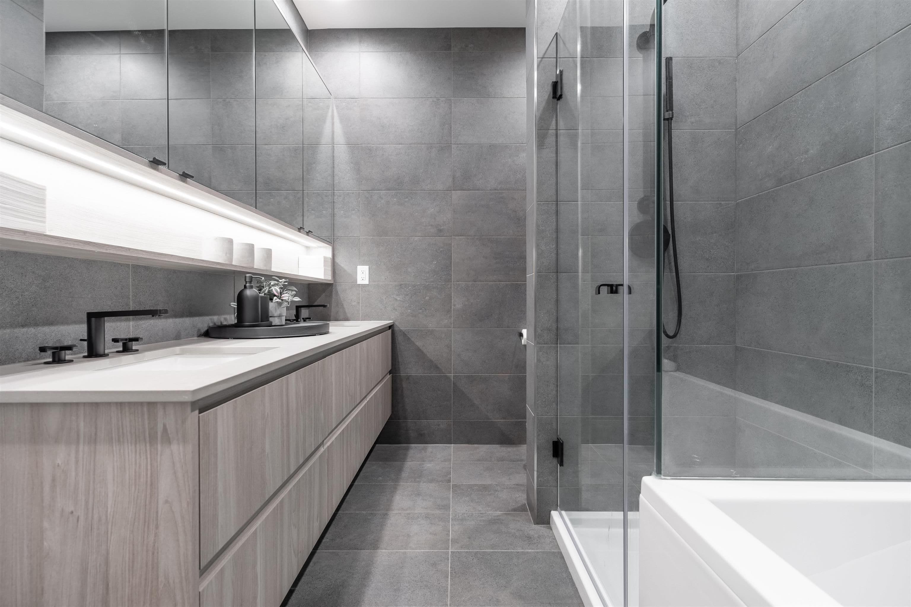 Property photo b9e09327-35c6-4ee8-a97f-673055af097d