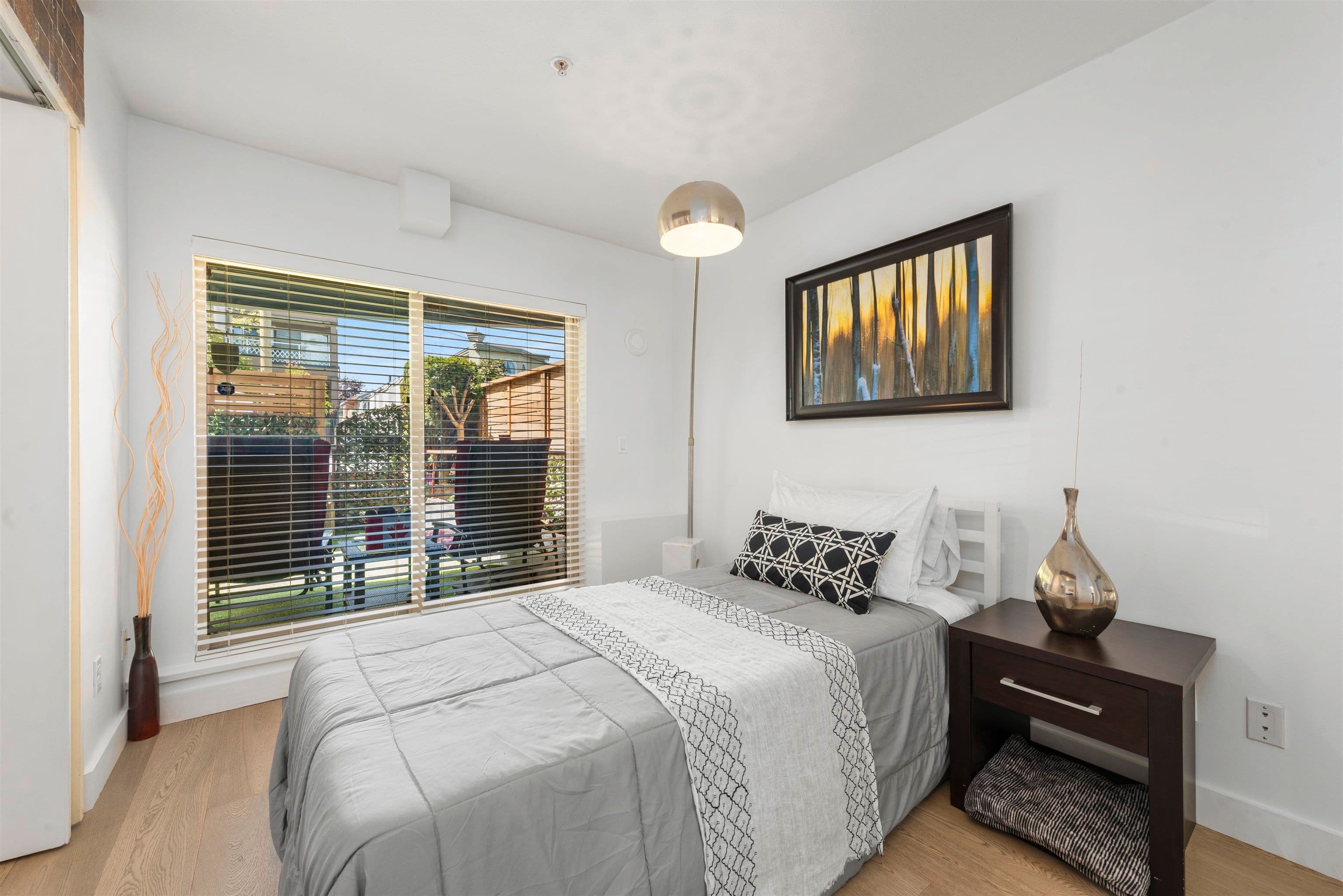 Property photo b9e18ff7-5760-4144-858d-cc237b517b3a