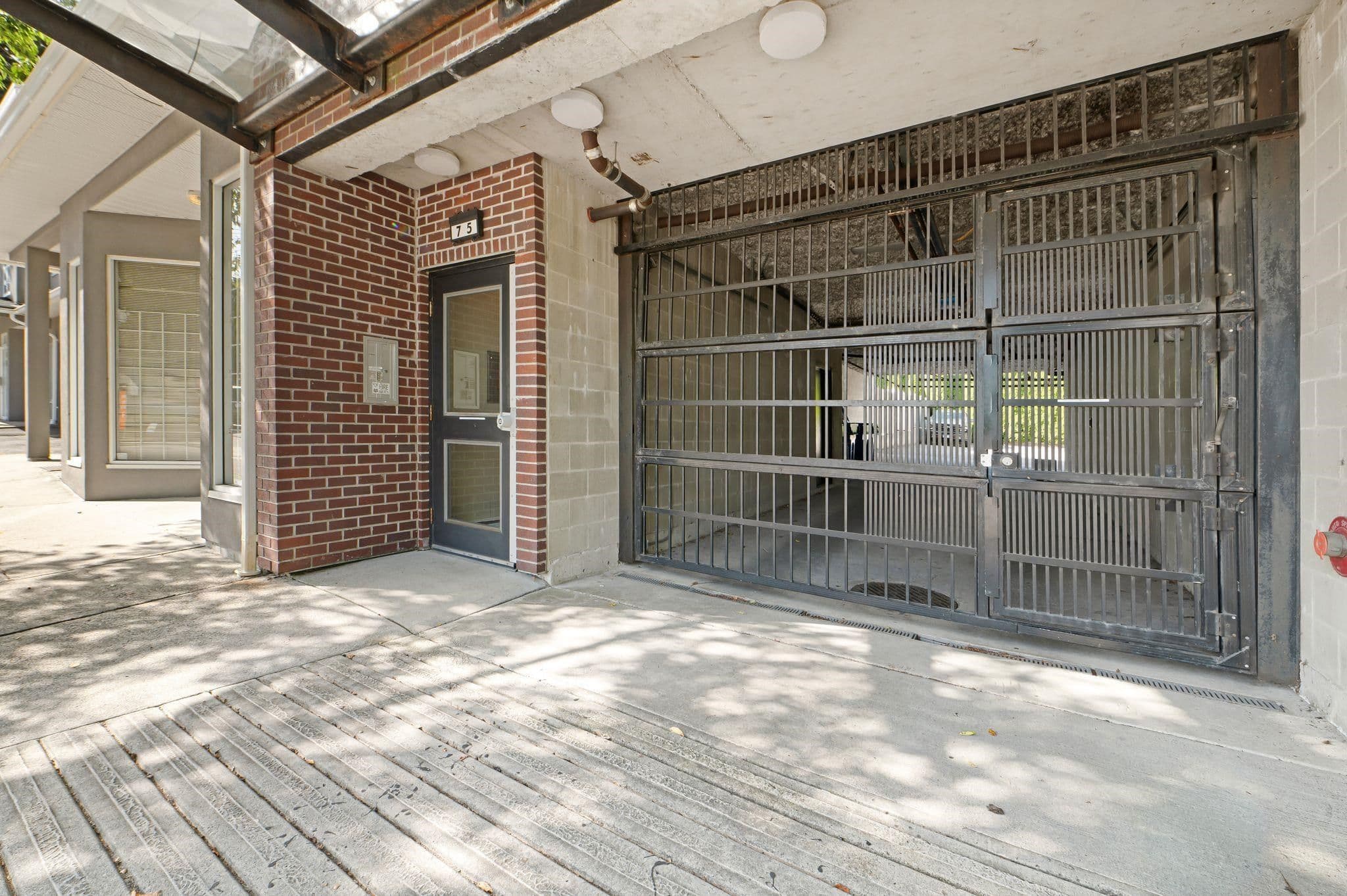Property photo b9f927ba-9cbc-403b-ac7b-226353e61800