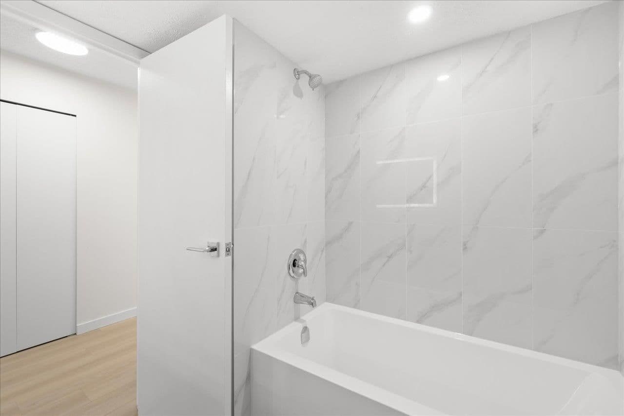Property photo bbcfc763-04d7-45b3-b85f-7655bbfee30d