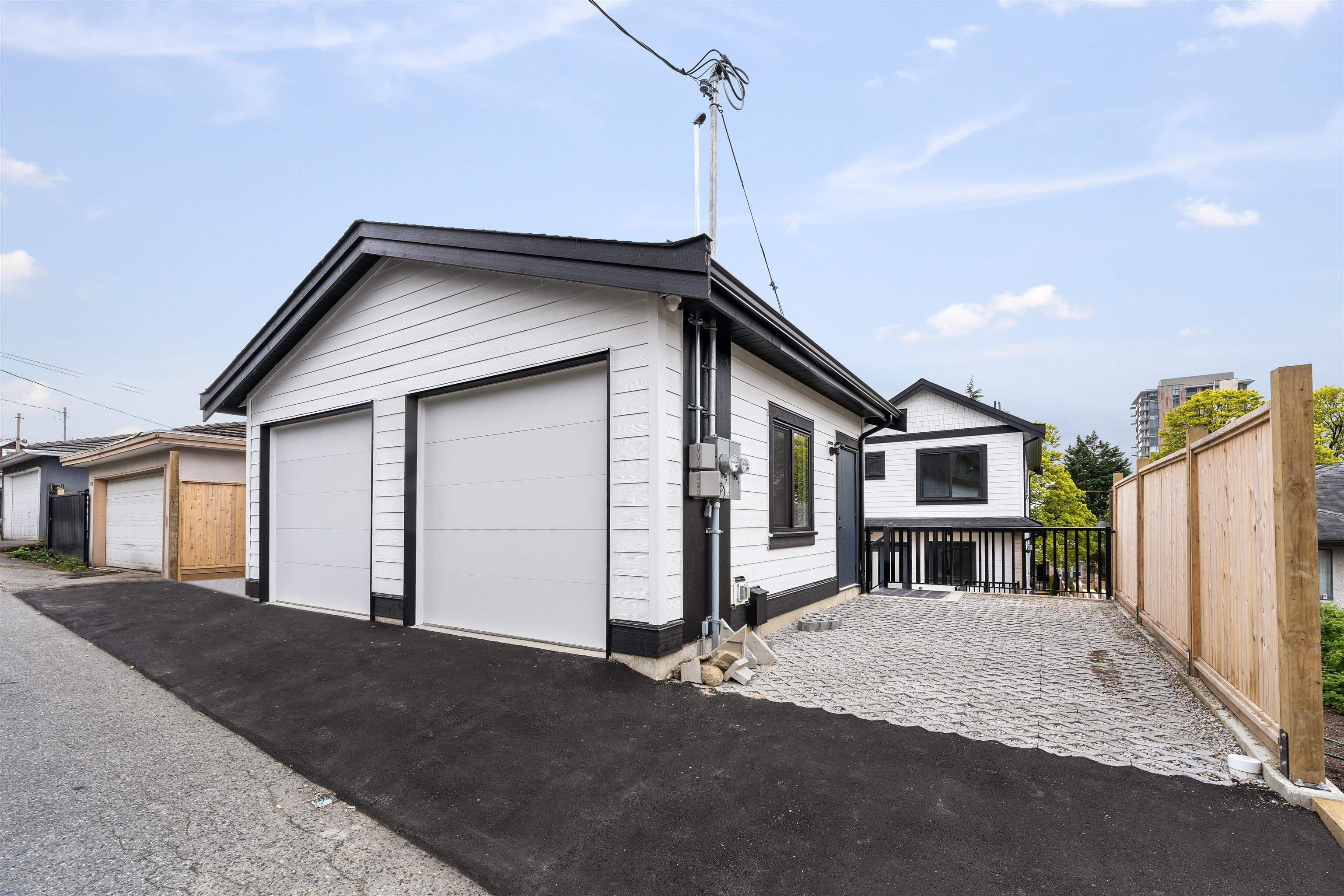 Property photo bcc05f60-8289-466e-b55b-3dfbd8fa4d9f