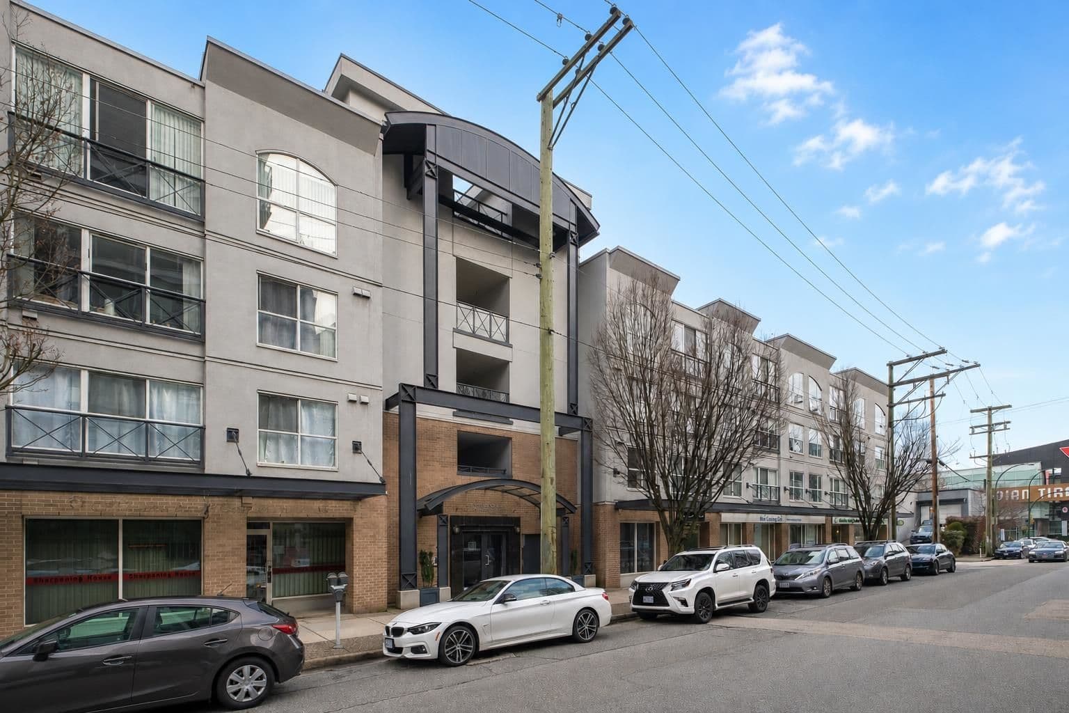 Property photo bf3e2958-1093-43f4-9bfd-4e22b113f46f