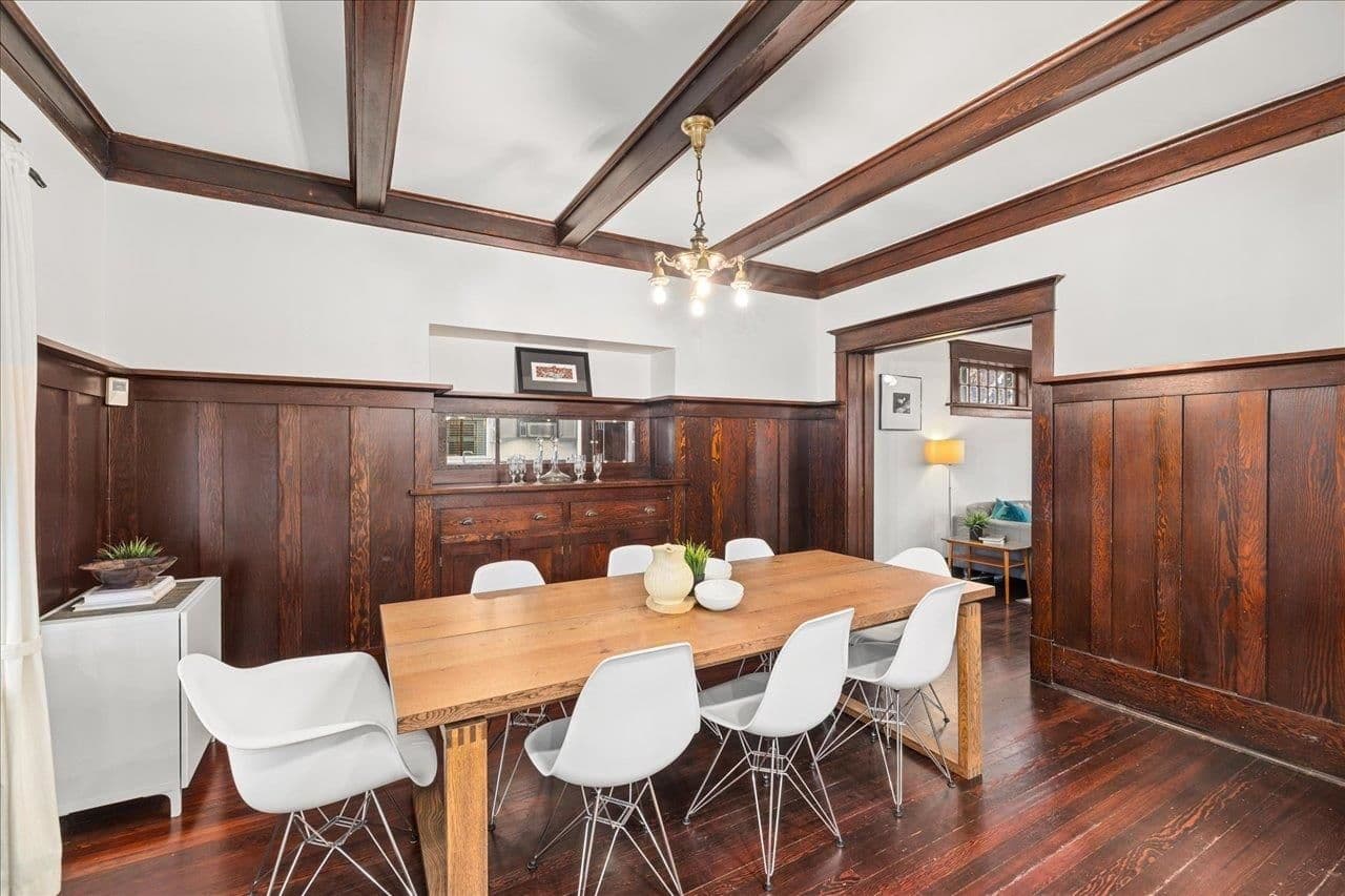 Property photo c02cbdfc-f47a-46cc-9633-281fcb74b3dd