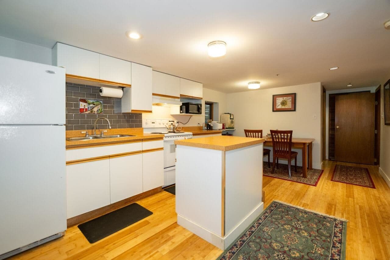 Property photo c04c4a26-c33a-47d2-8a4a-fc5d5a1996f8