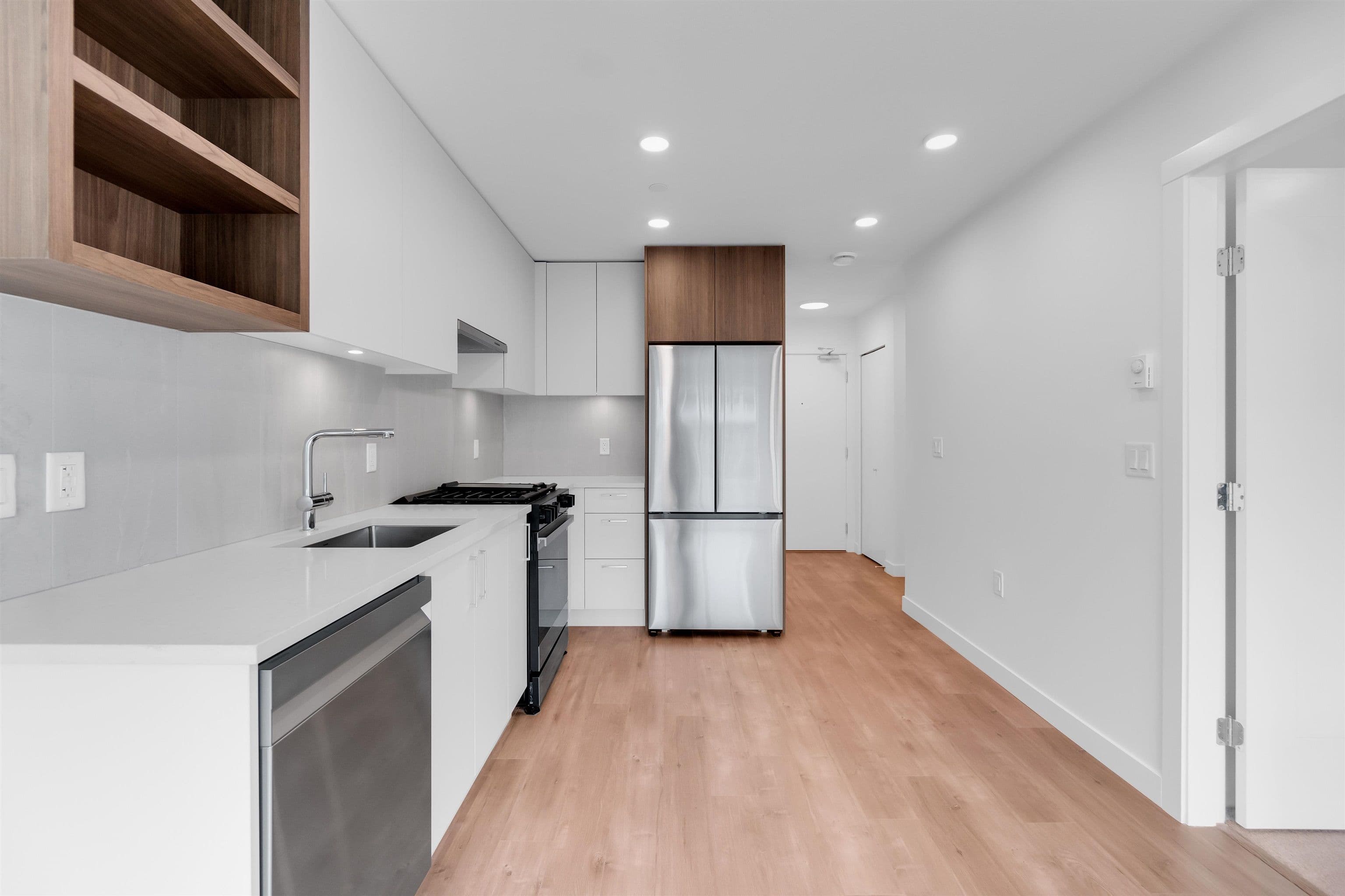 Property photo c7666f95-8012-42a8-8e33-40ac49784dfd