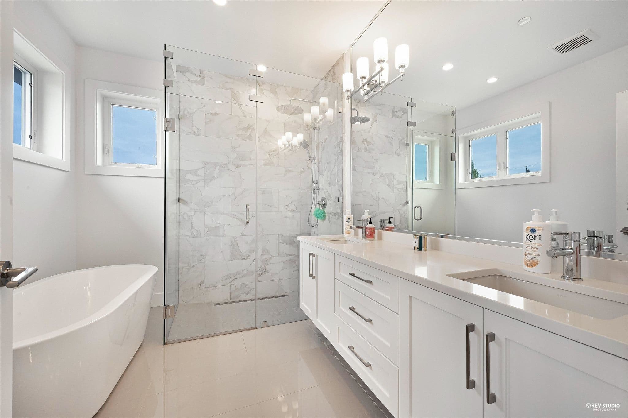 Property photo cf86cfe7-a9b6-421d-a15c-4d0d127e06ca