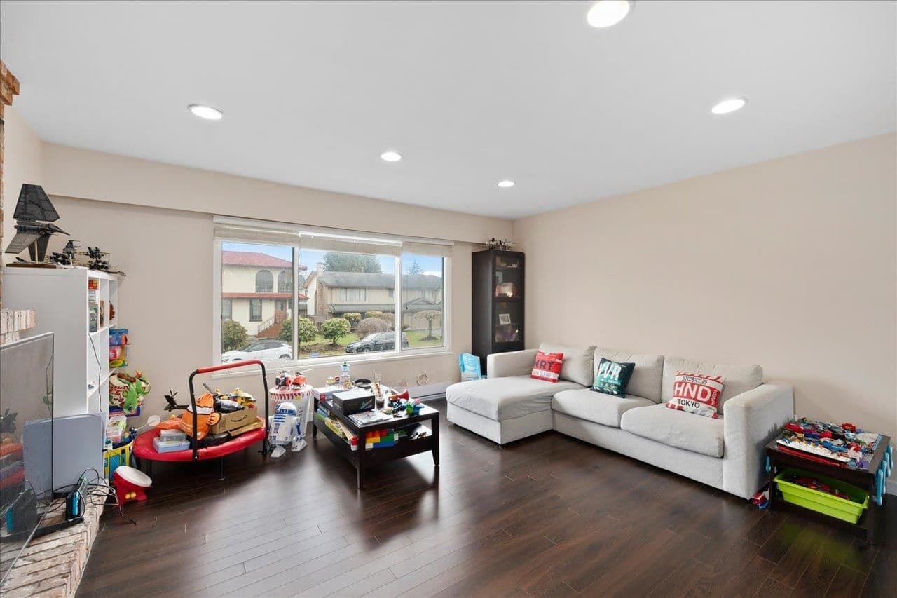 Property photo d011ff05-ff81-4c31-9cb7-a2d99854062d
