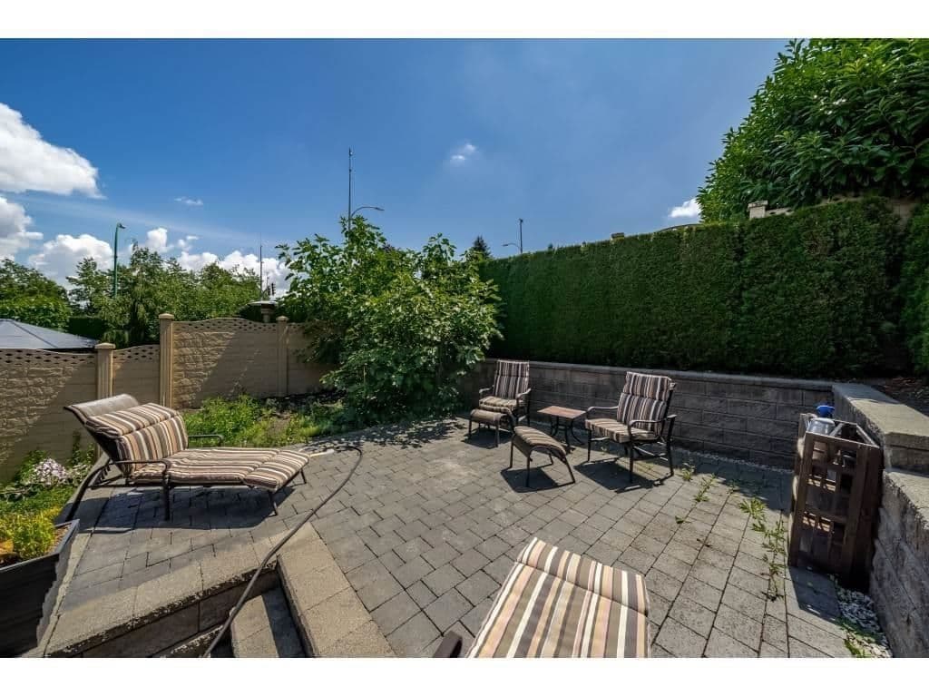 Property photo d1d148dc-d67b-4cbd-b636-7ffe5a172762