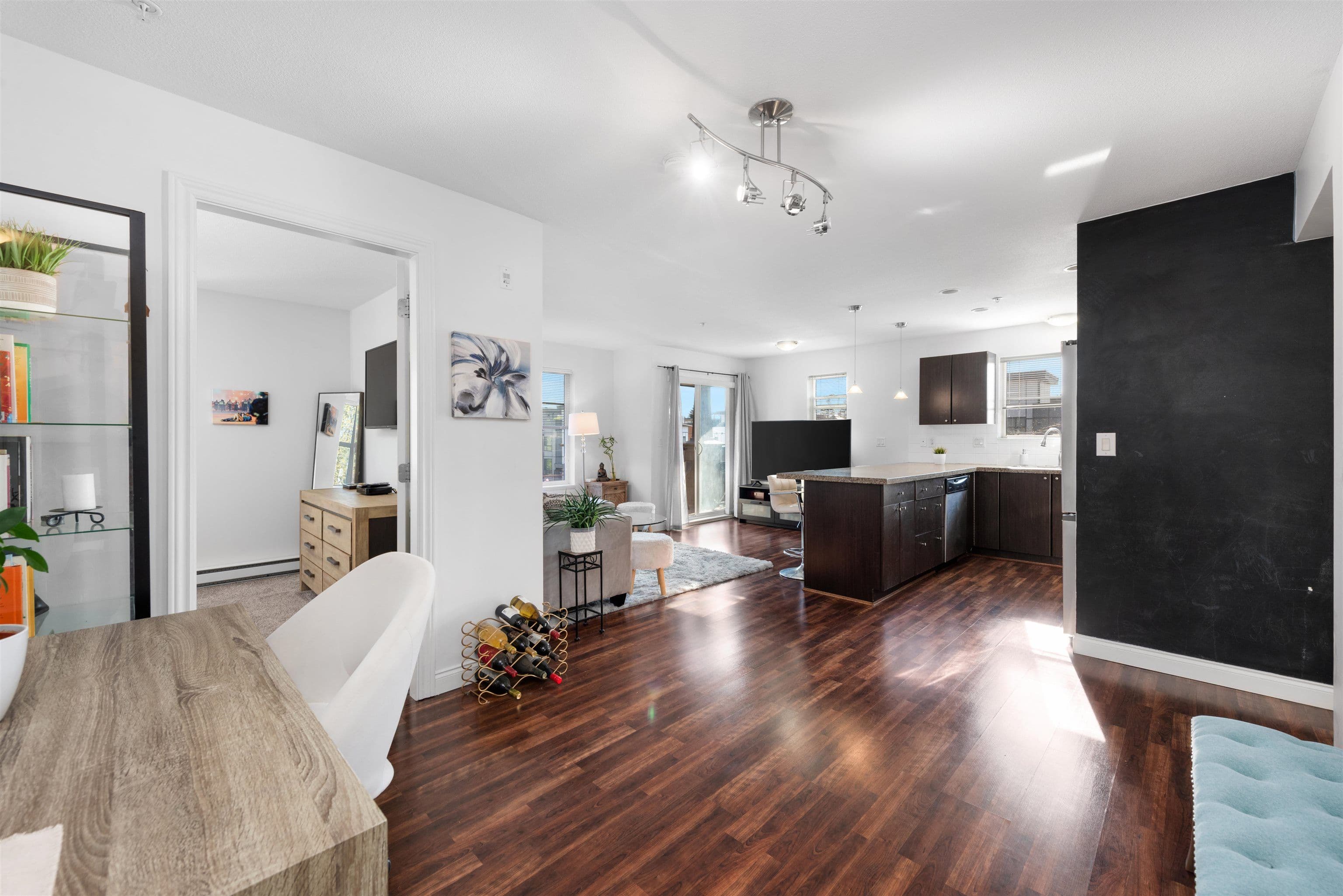 Property photo d270213d-be2b-42c4-9fb3-50510f9a2b98