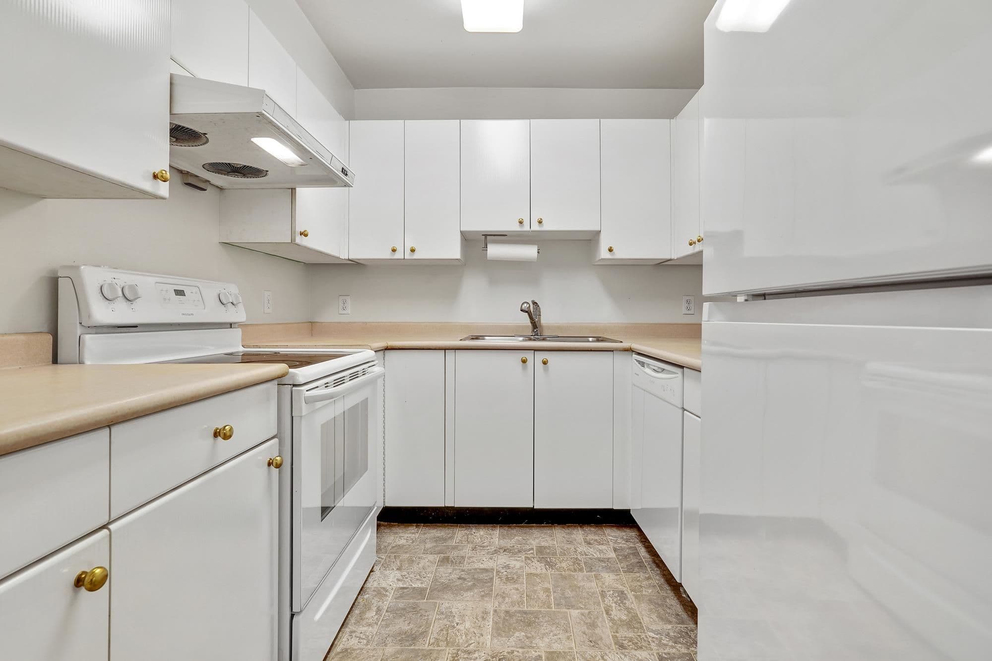 Property photo d590e431-5c60-456d-b443-07ec1ec15c17