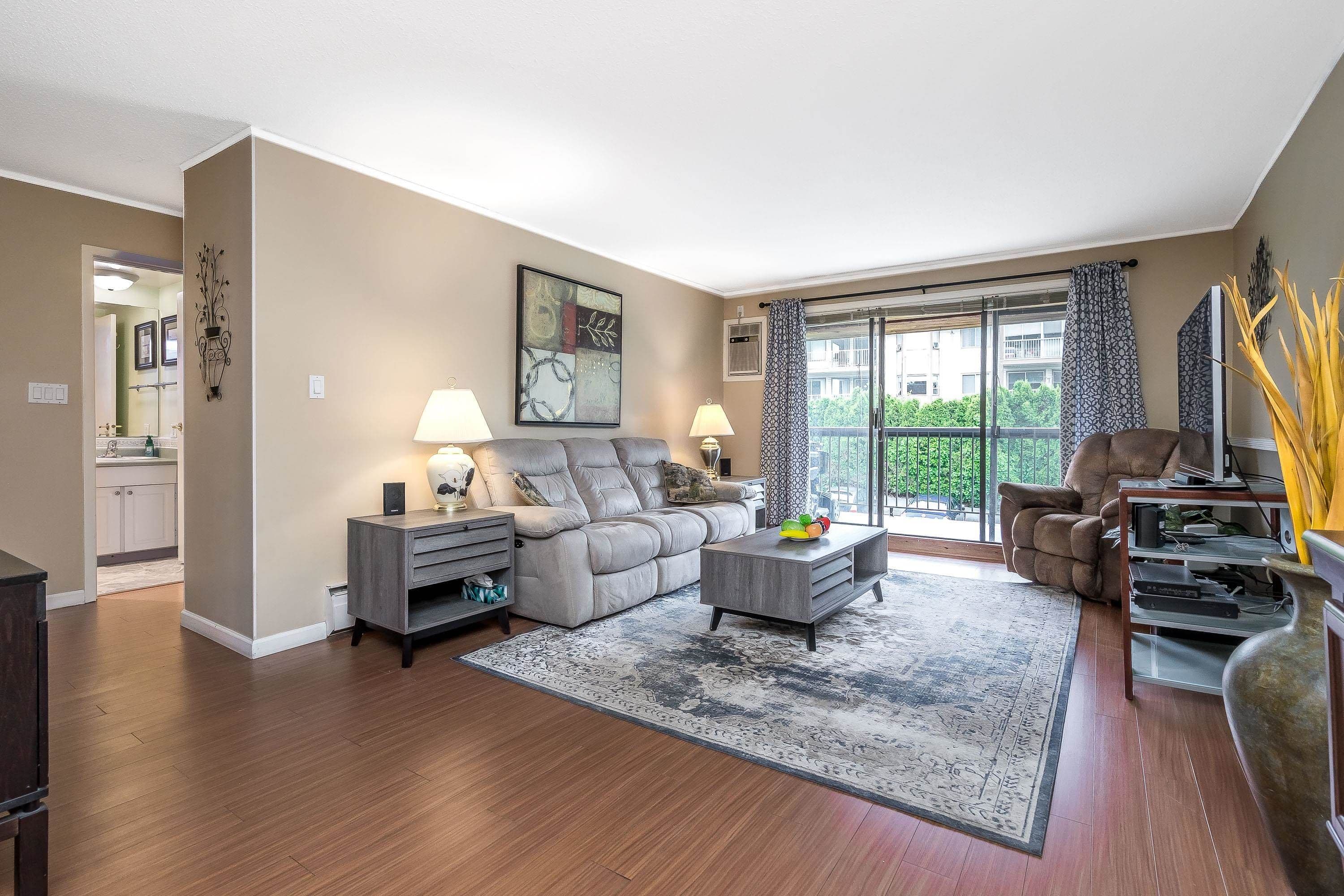Property photo d6503d0e-b12c-443a-97a9-92e68e36b8d3