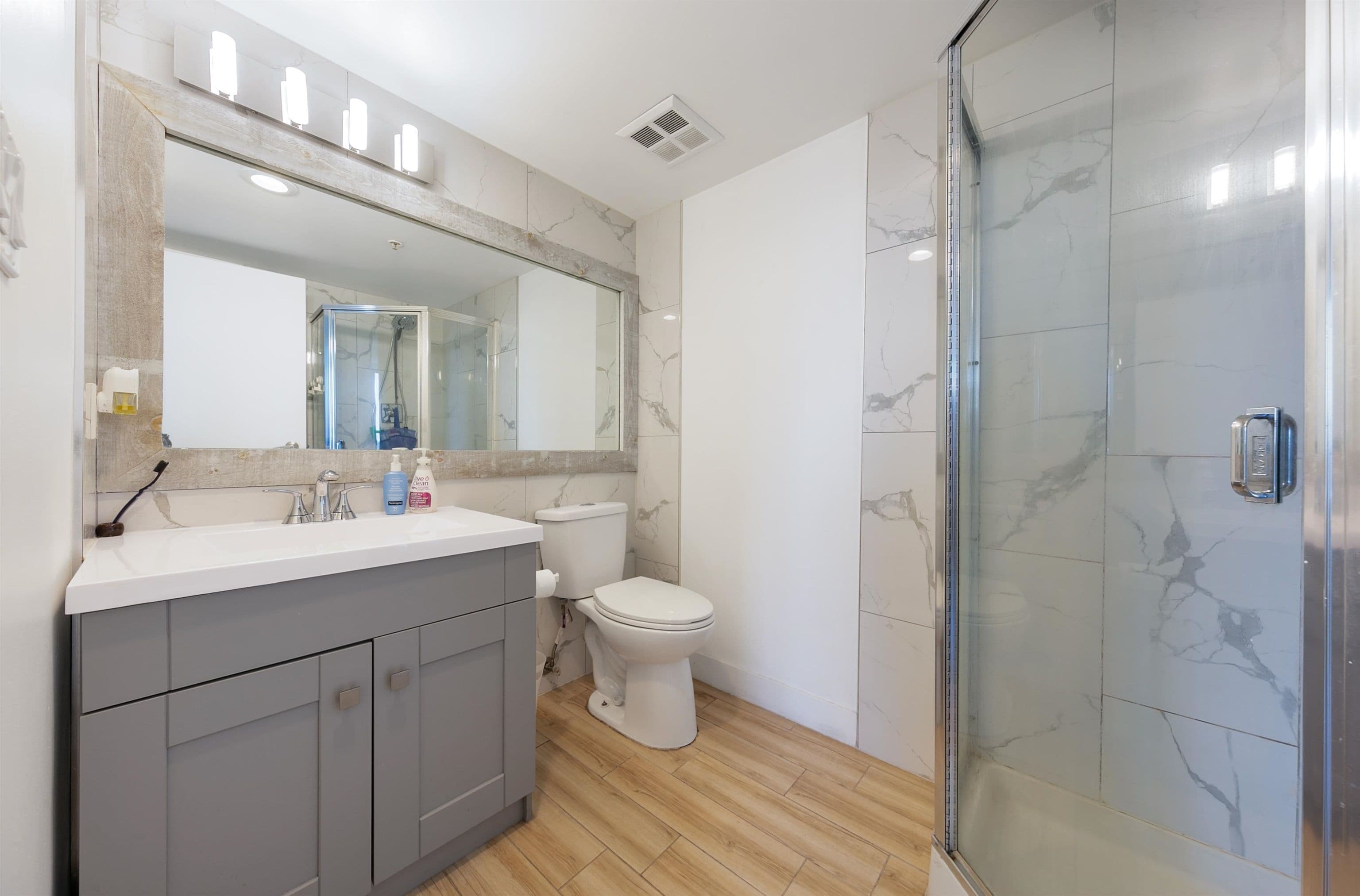 Property photo d8429cce-cbac-4185-a869-1eebb1610e41