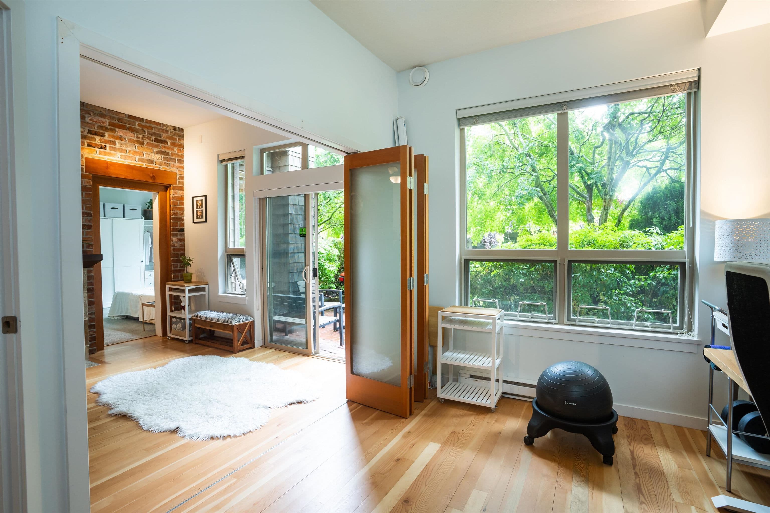 Property photo d89d67ec-40bd-490e-8815-689517fb5ec4