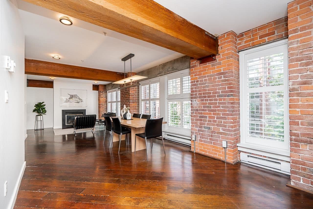 Property photo db7c8787-d602-4cec-9968-5f0660d00ee1