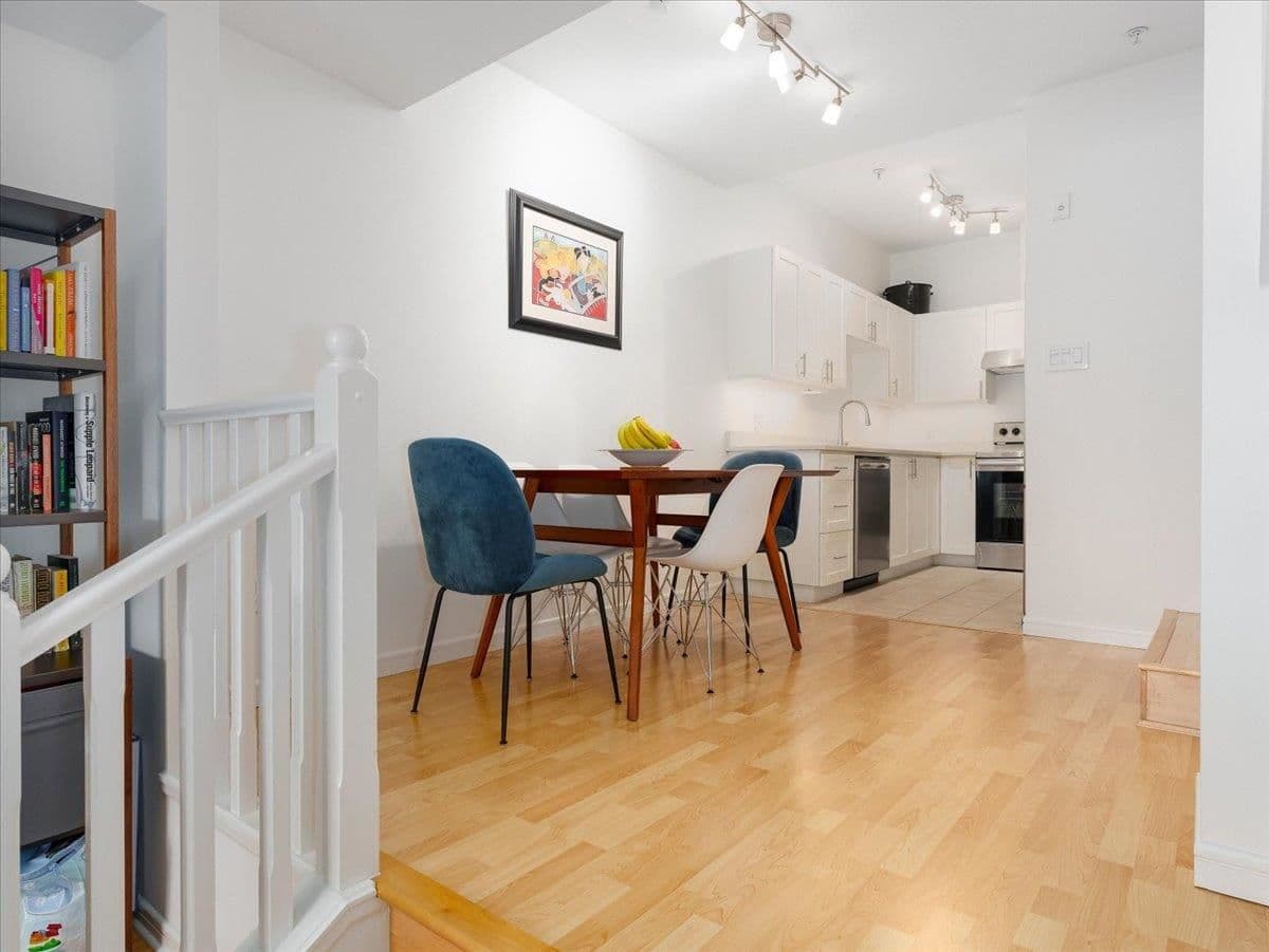 Property photo dcbd75f2-1862-40c8-8cb2-59640e65212a