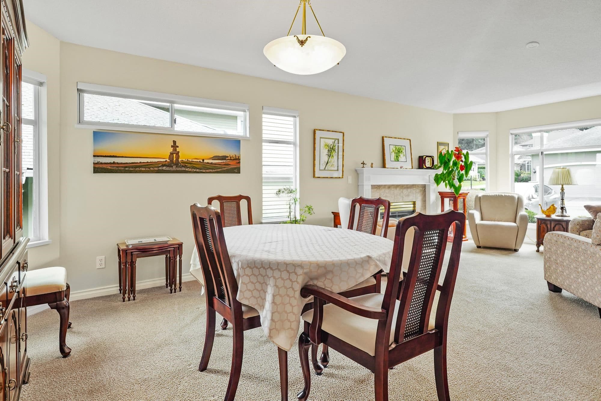 Property photo e21e9bfe-aaf3-4296-8a4d-35510146785d