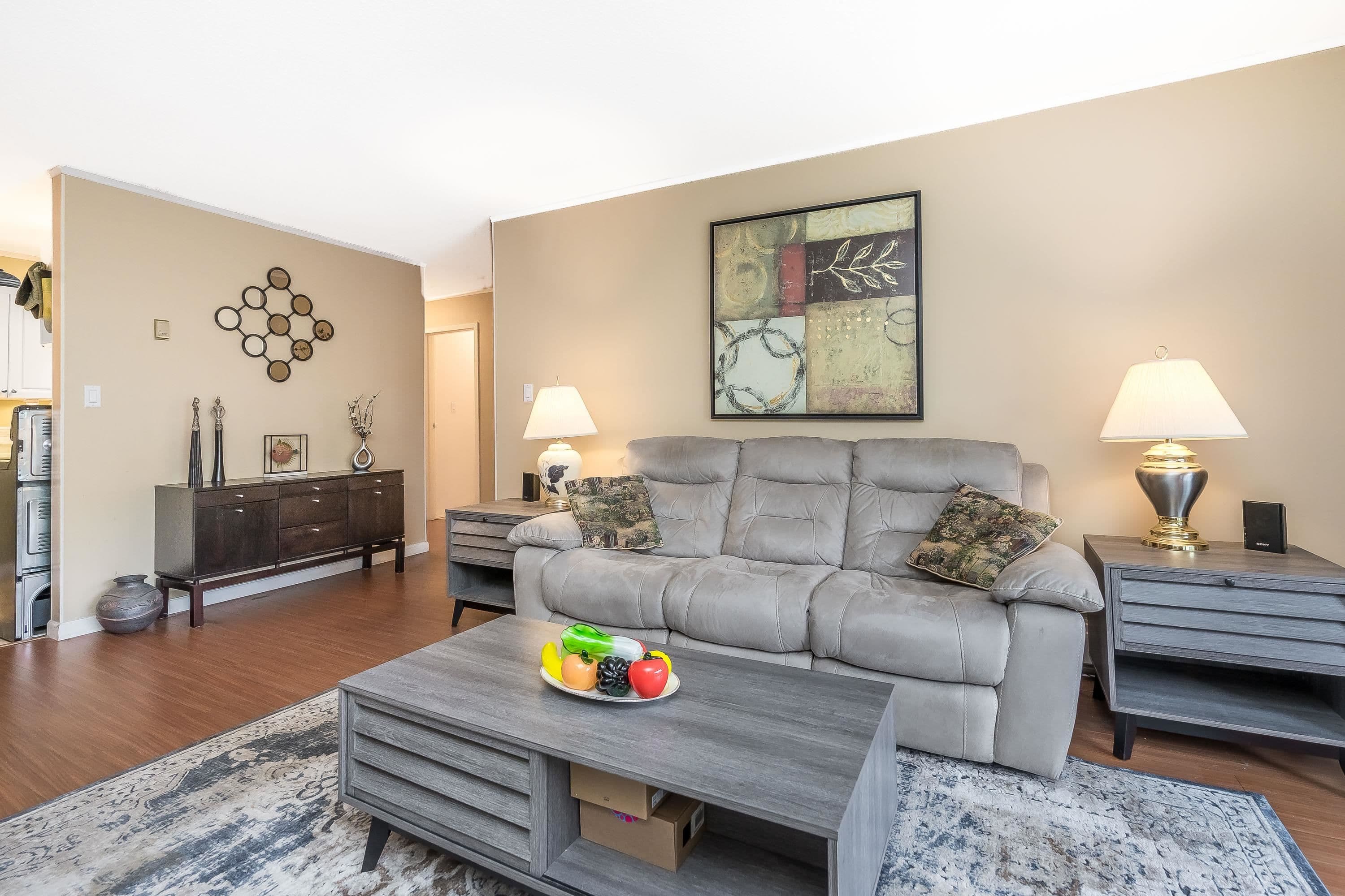 Property photo e238d728-8b76-4c79-a801-18fb4f8f7d25