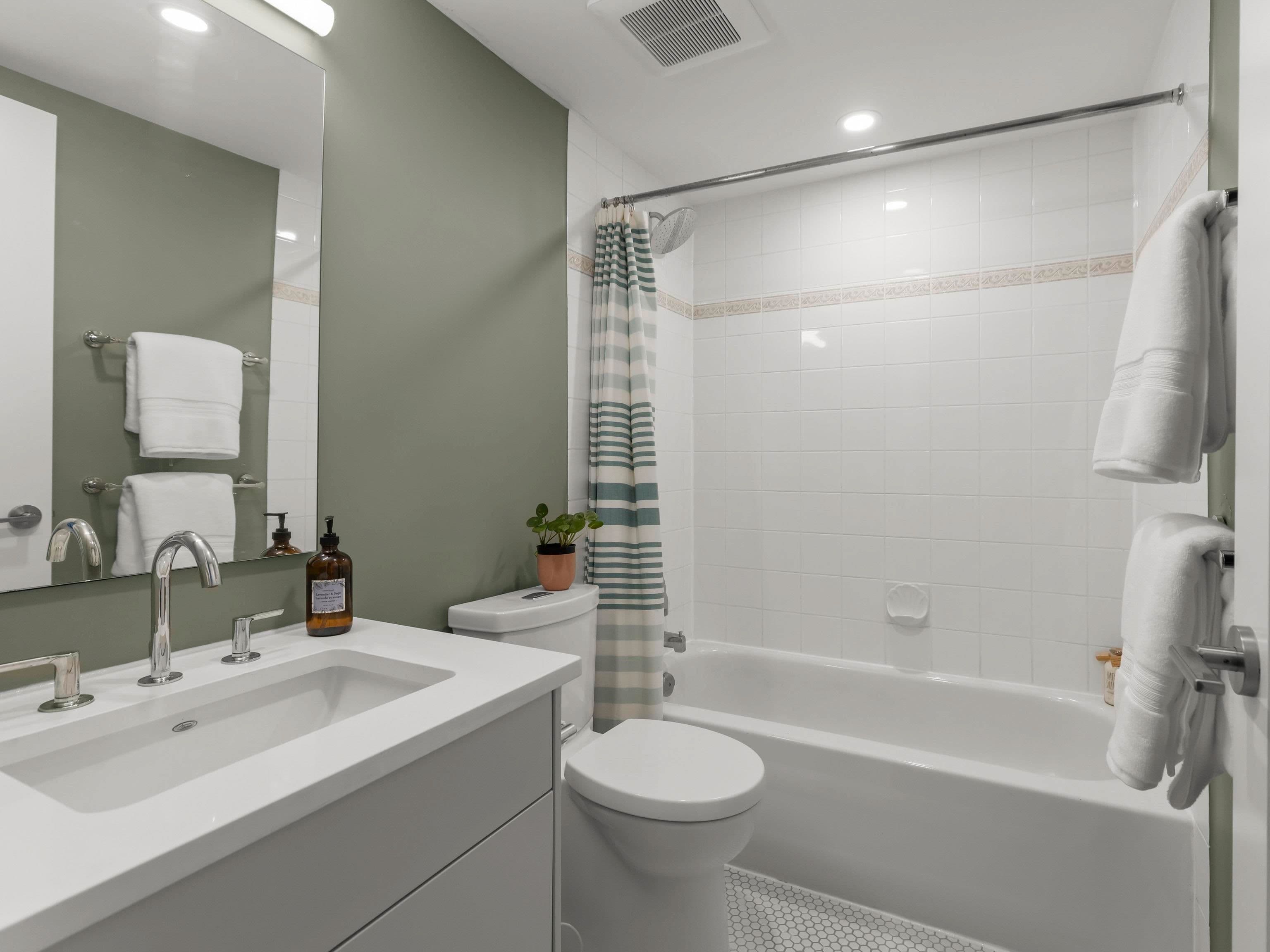 Property photo e28ab6ec-33c9-4af5-b104-9d5724c812bf