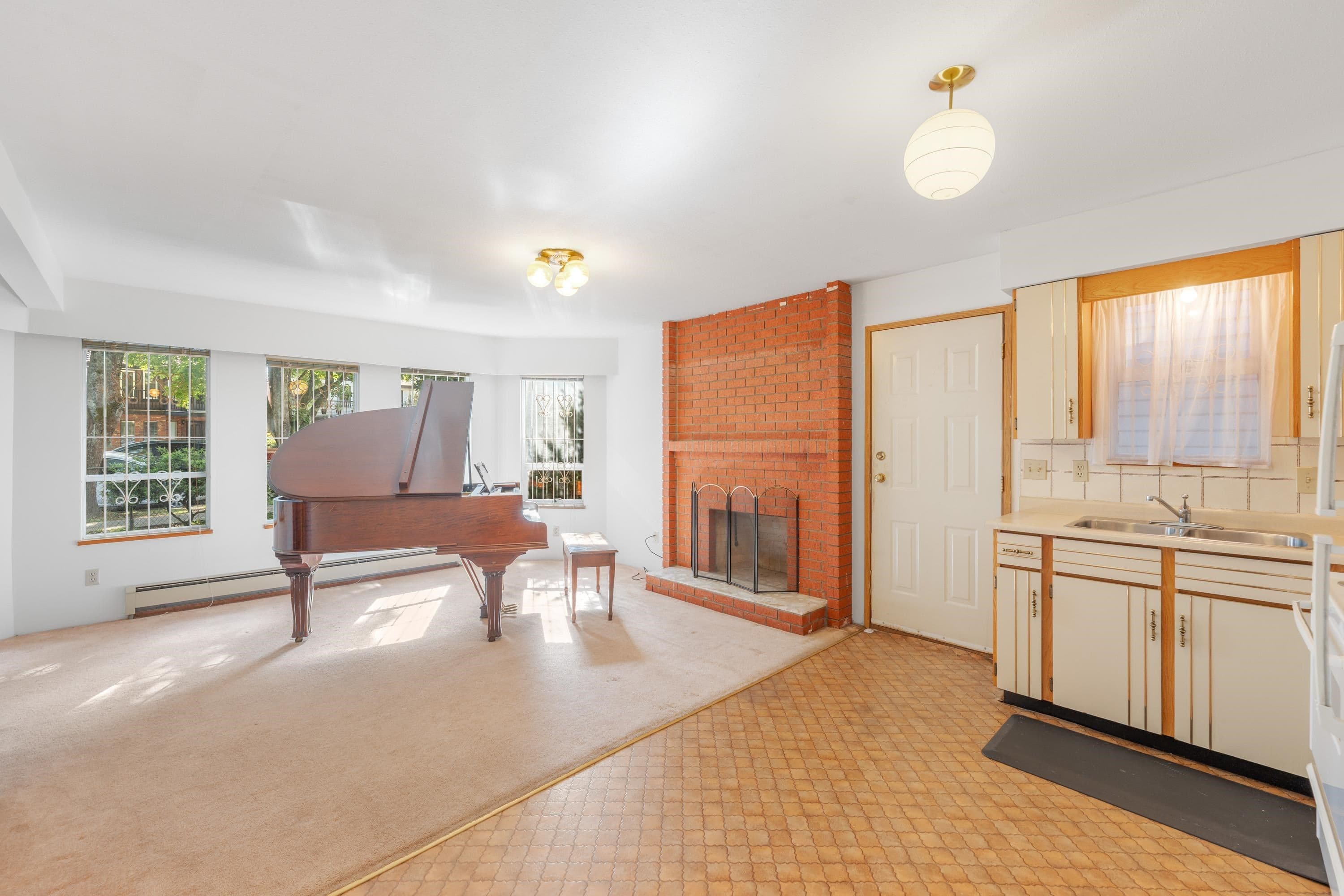 Property photo e3034ed2-2117-44a4-a236-cb0b67fdf2d8