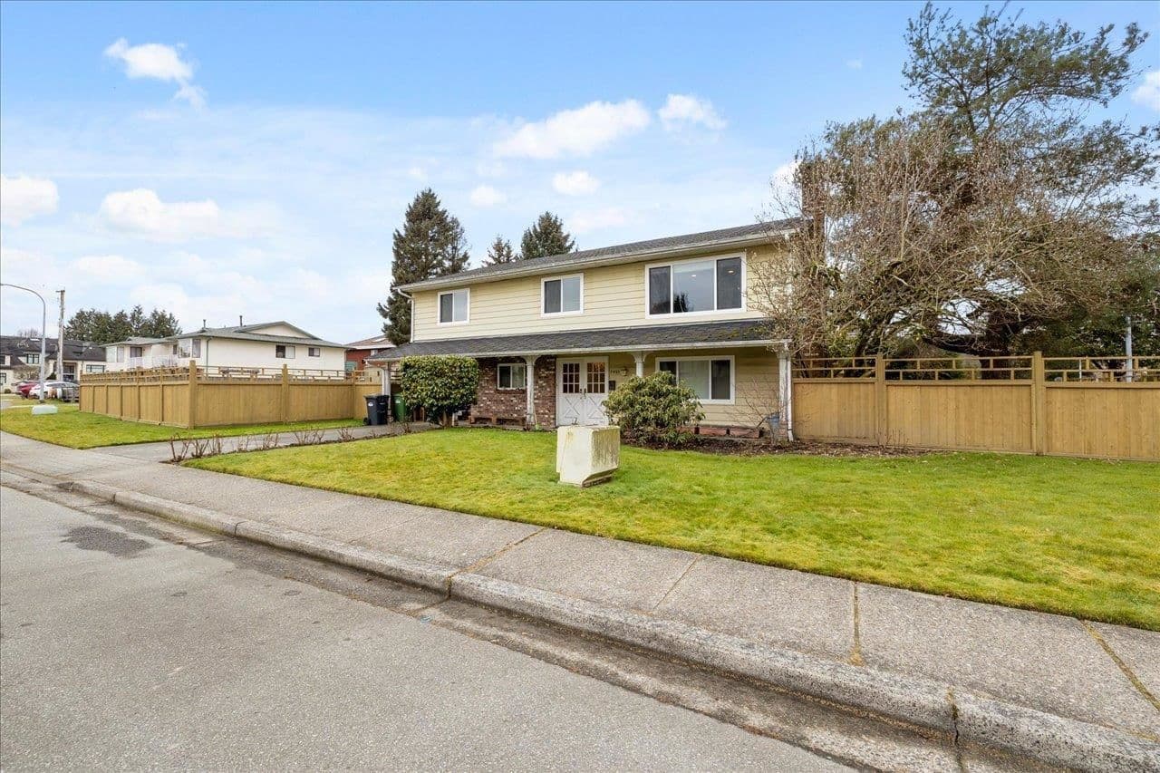 Property photo e34c87df-47a1-497f-bafb-8d37d2f4bfb5