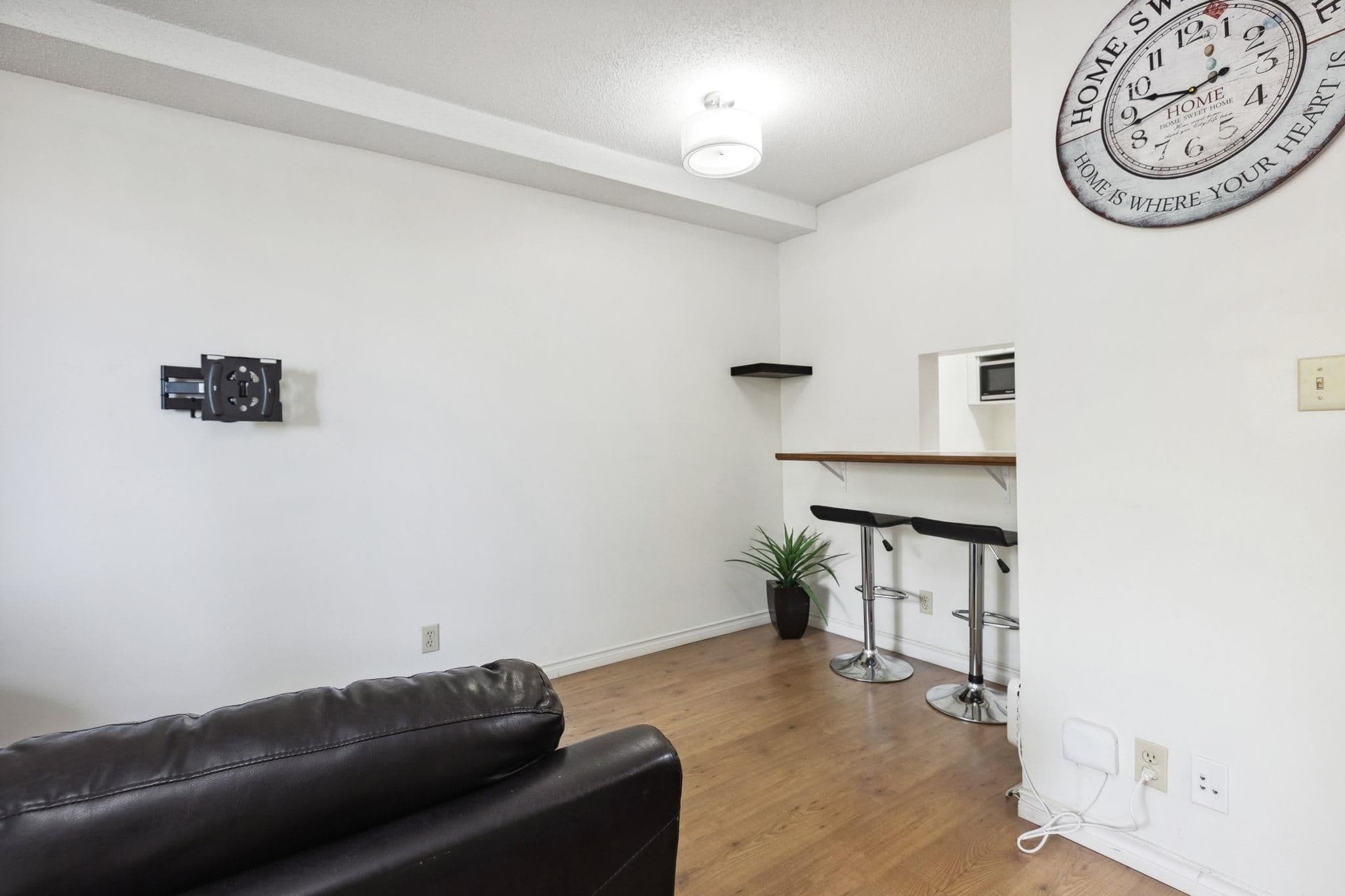 Property photo e3c90ddc-5bac-41a4-a12d-4e30434815ae