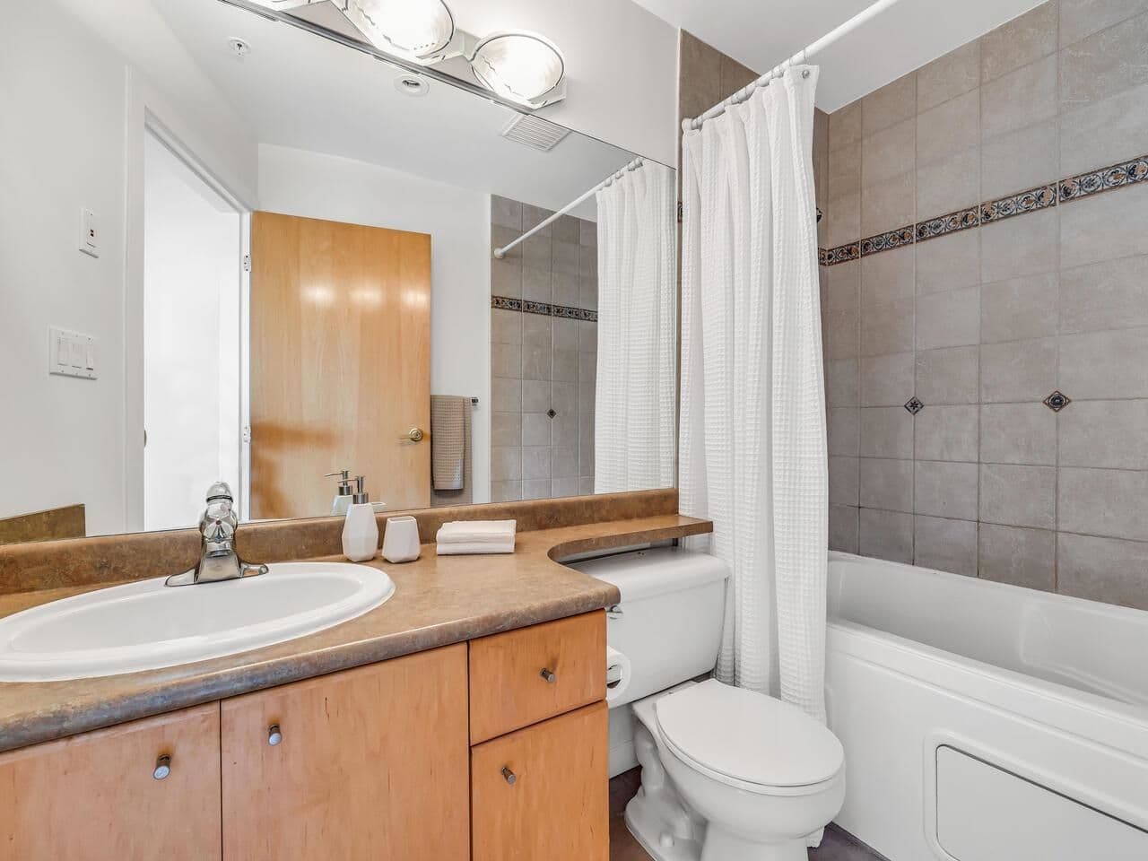 Property photo e46394fc-cab0-46af-b03d-50b47045a77b