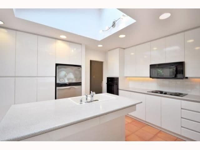 Property photo e48c8263-1e35-44f9-89ae-126afb4b636b
